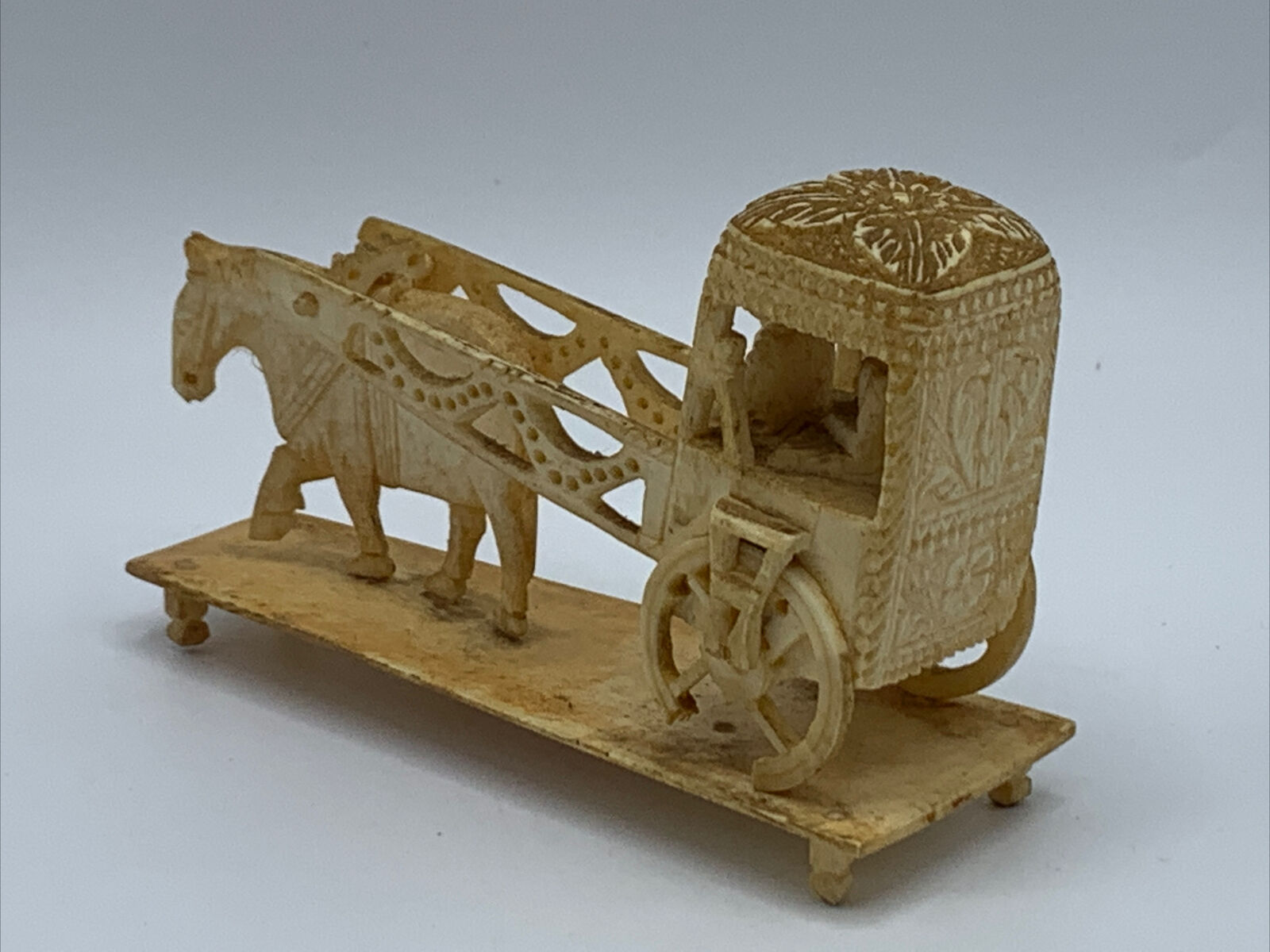 Late 1700s Inuit / Asian / Indian Chariot Artifact