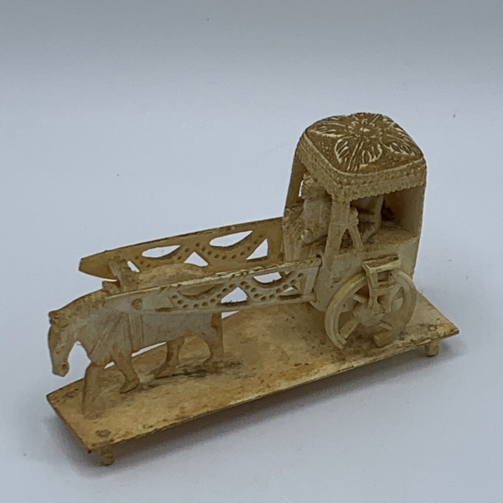 Late 1700s Inuit / Asian / Indian Chariot Artifact