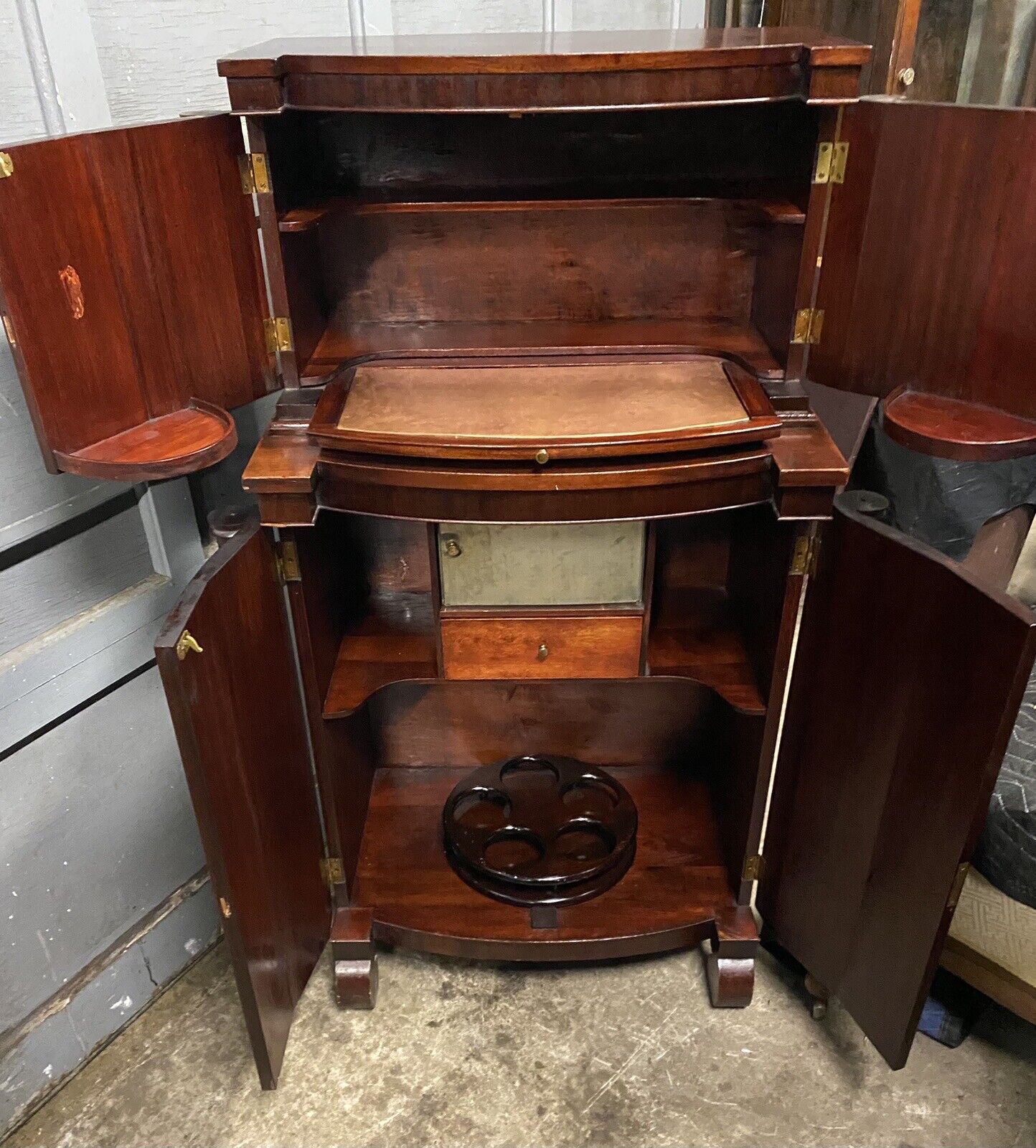 Classic Victorian Mahogany Bar Cabinet