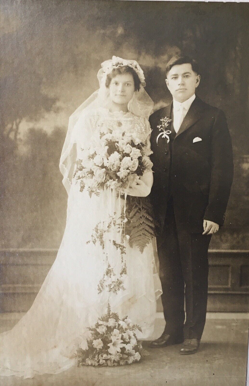1920's Vintage Edwardian Newlyweds Cabinet Card Photo