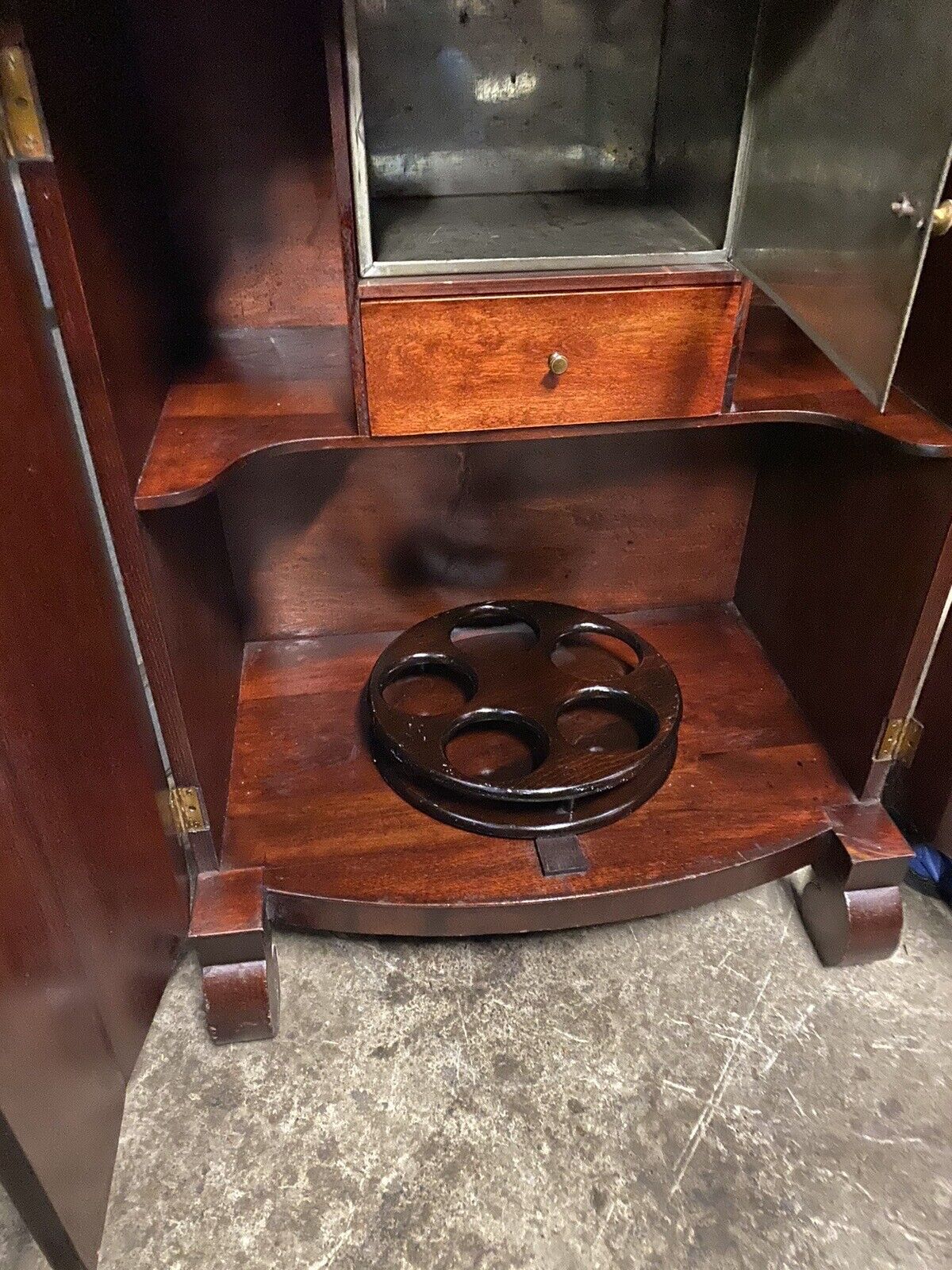 Classic Victorian Mahogany Bar Cabinet