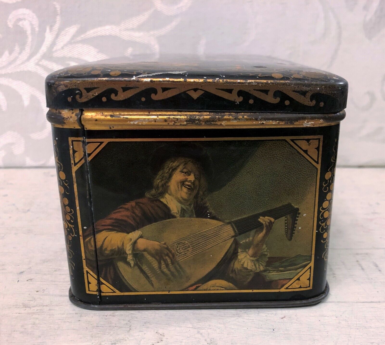 Tin Box with Dutch Master Style Painting Images