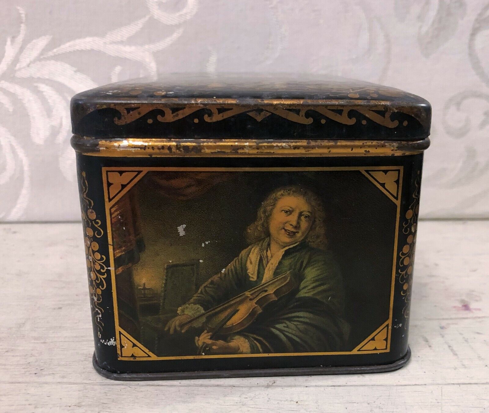 Tin Box with Dutch Master Style Painting Images