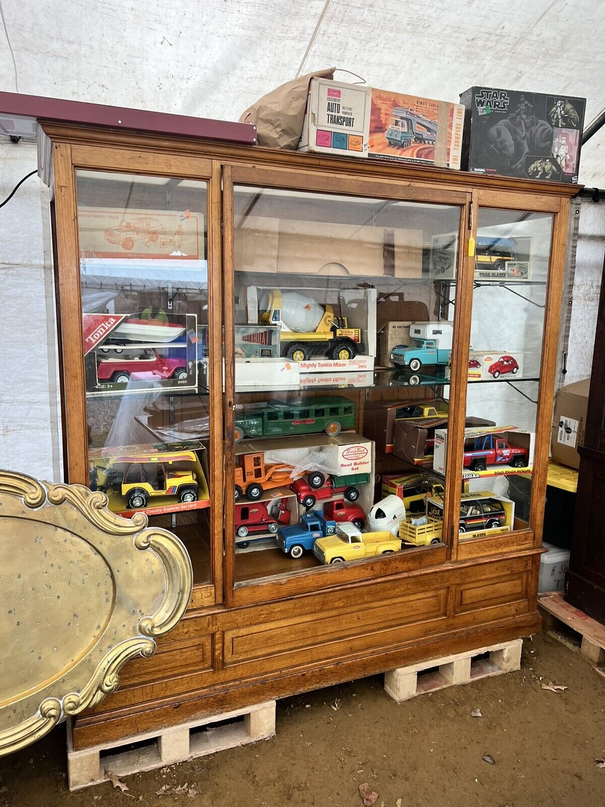 Antique Quartersawn Oak Display Cabinet 6’ x 6’