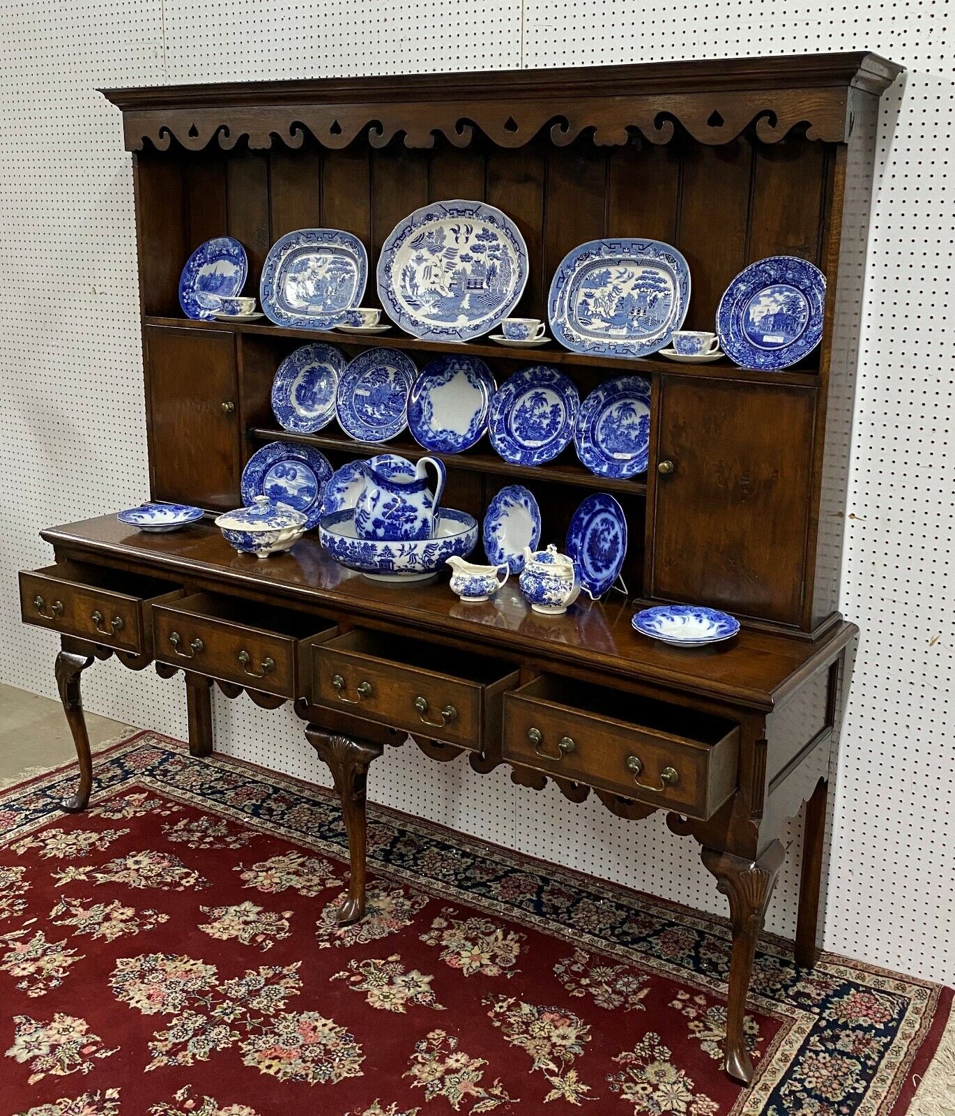 Vintage Welsh oak cupboard with four drawers (1920s)