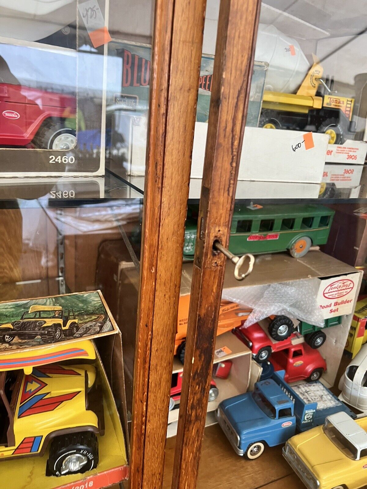 Antique Quartersawn Oak Display Cabinet 6’ x 6’