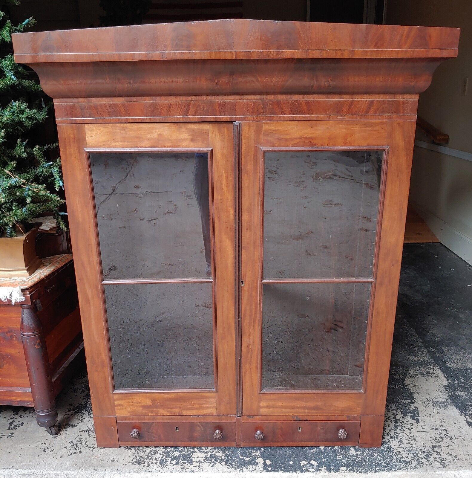 Victorian Cabinets 