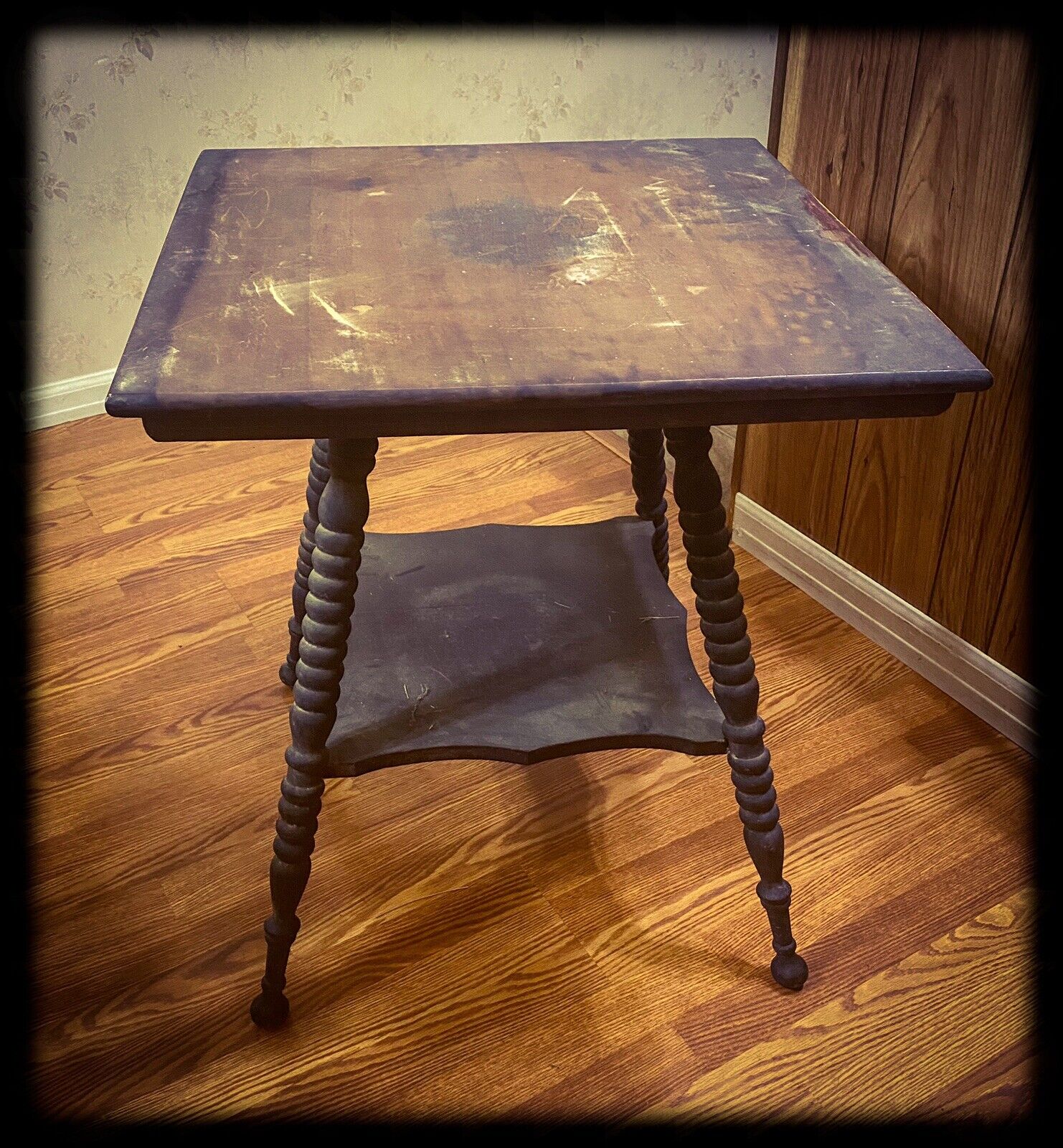 1900's Vintage Parlor Table