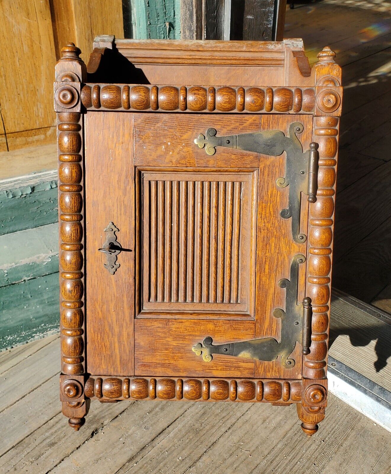 Vintage Victorian Quartersawn Oak Medicine Cabinet