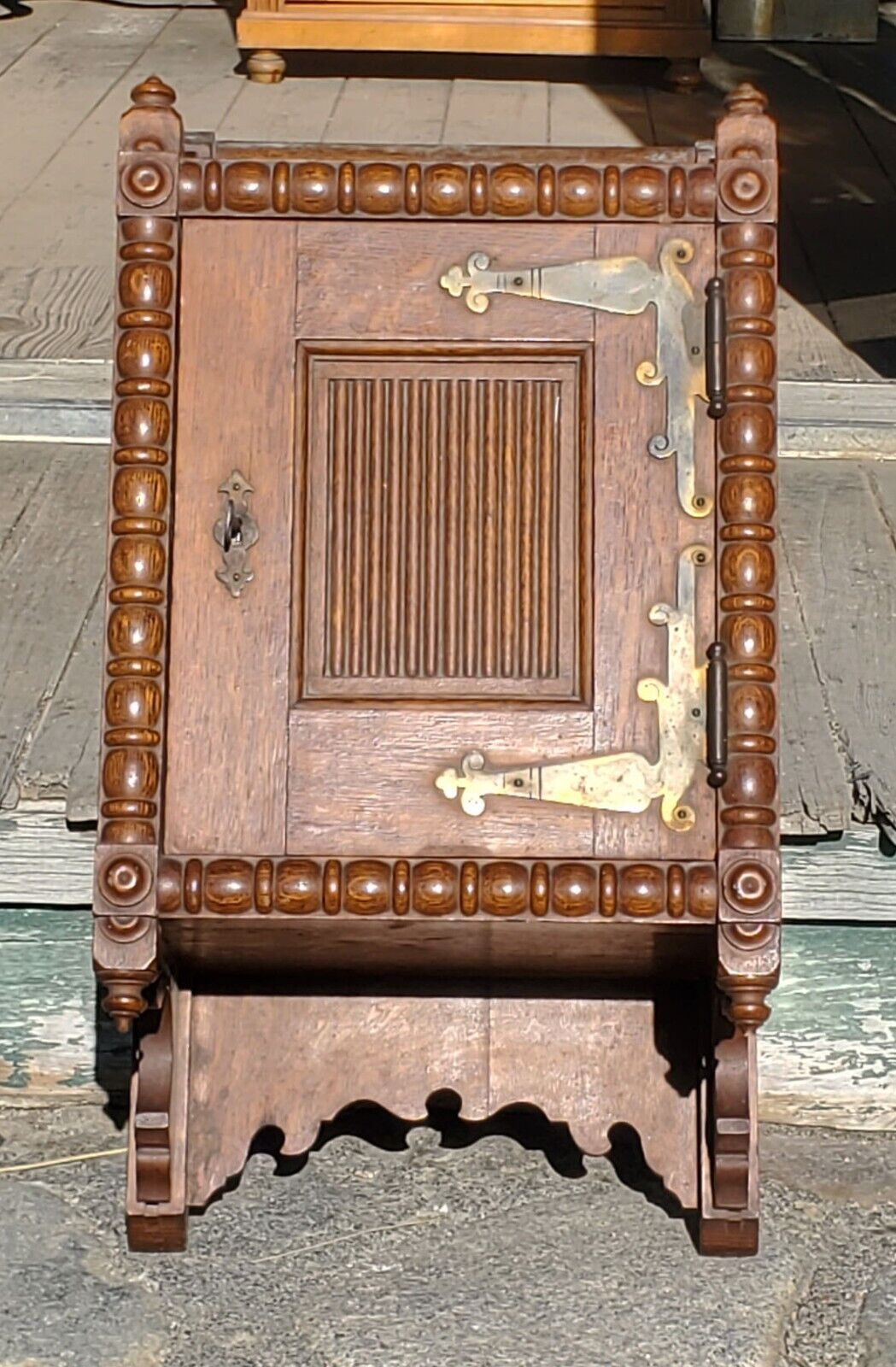 Vintage Victorian Quartersawn Oak Medicine Cabinet