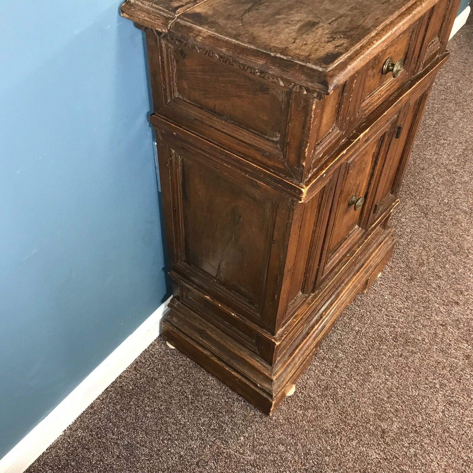 1700s Continental Small Cabinet / Stand
