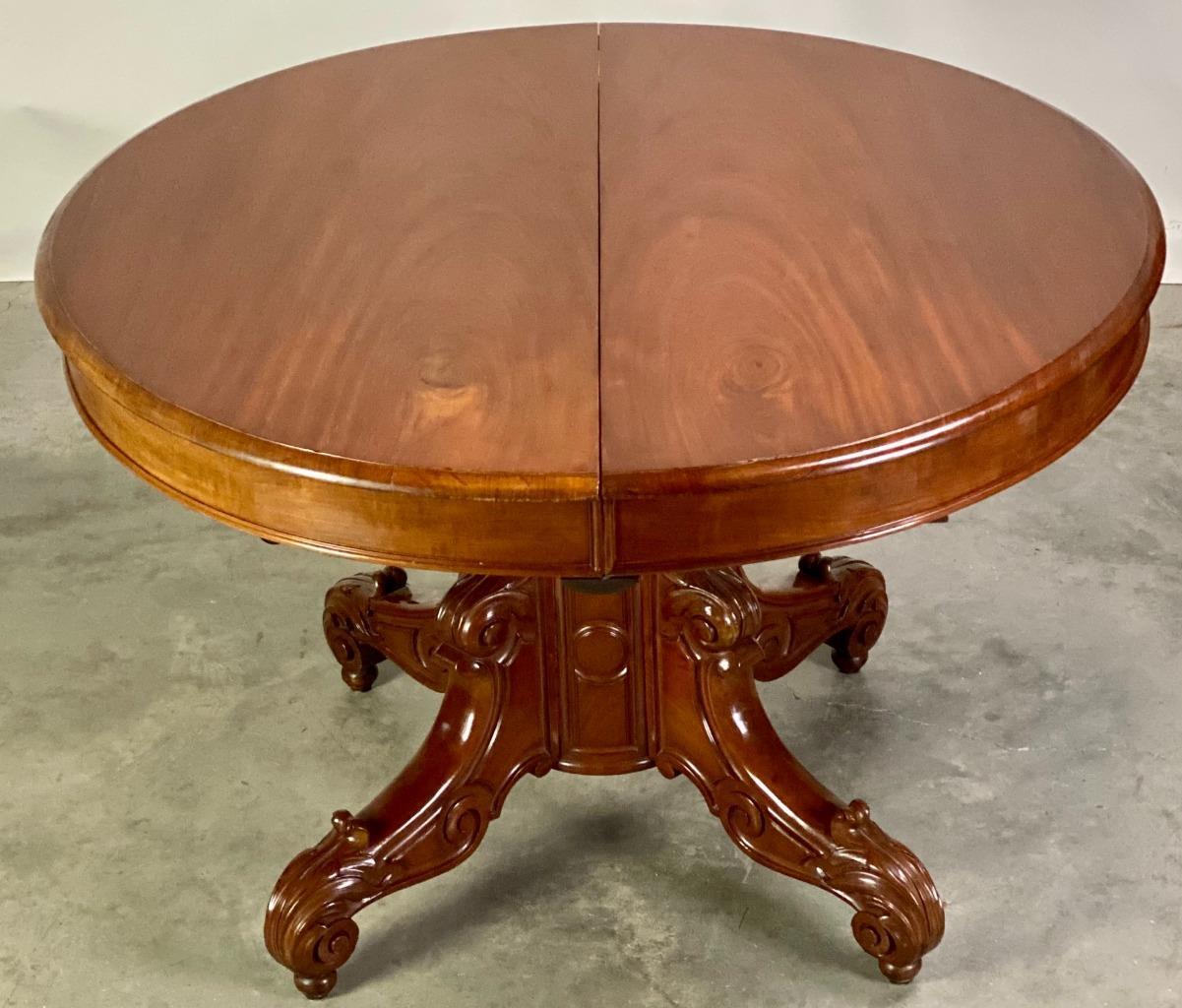 Victorian Round Banquet Dining Table - 10 Feet #22066