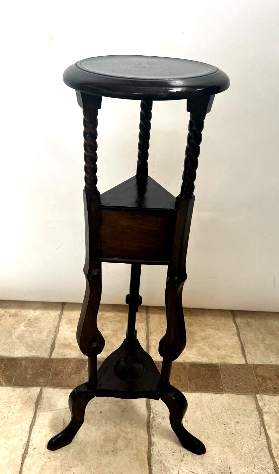 Victorian Small Round Table with Two Drawers