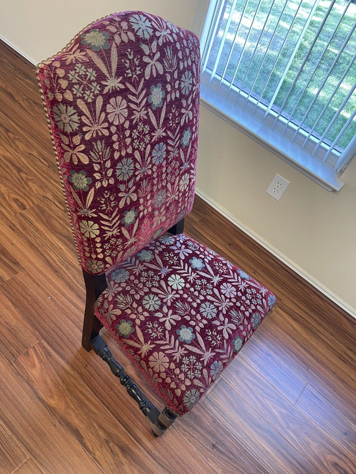 Vintage Chair Classic Design