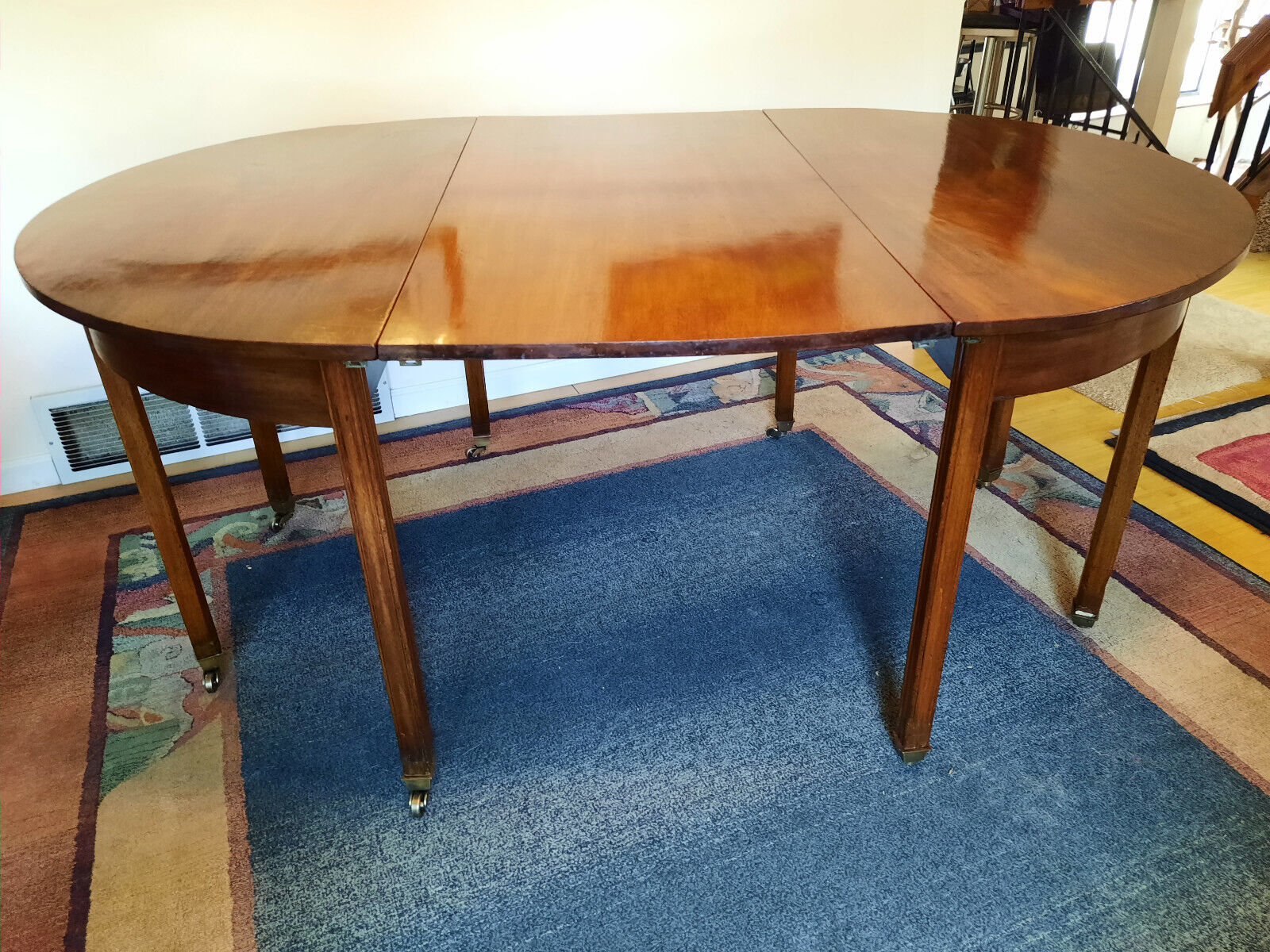 18th Century Mahogany Chippendale/Hepplewhite Dining Table with Leaf