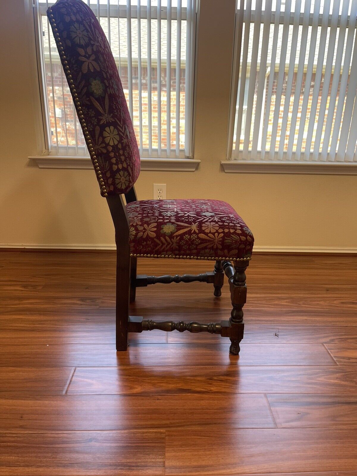 Vintage Chair Classic Design