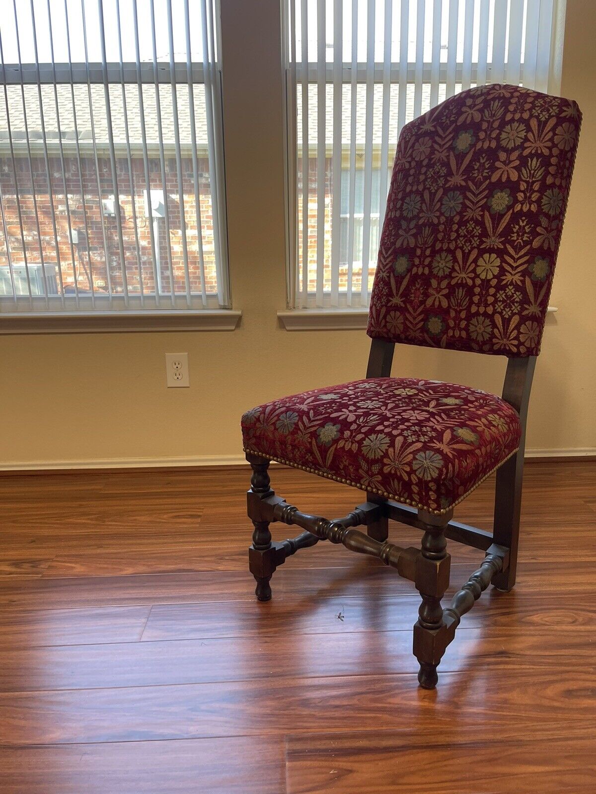 Vintage Chair Classic Design