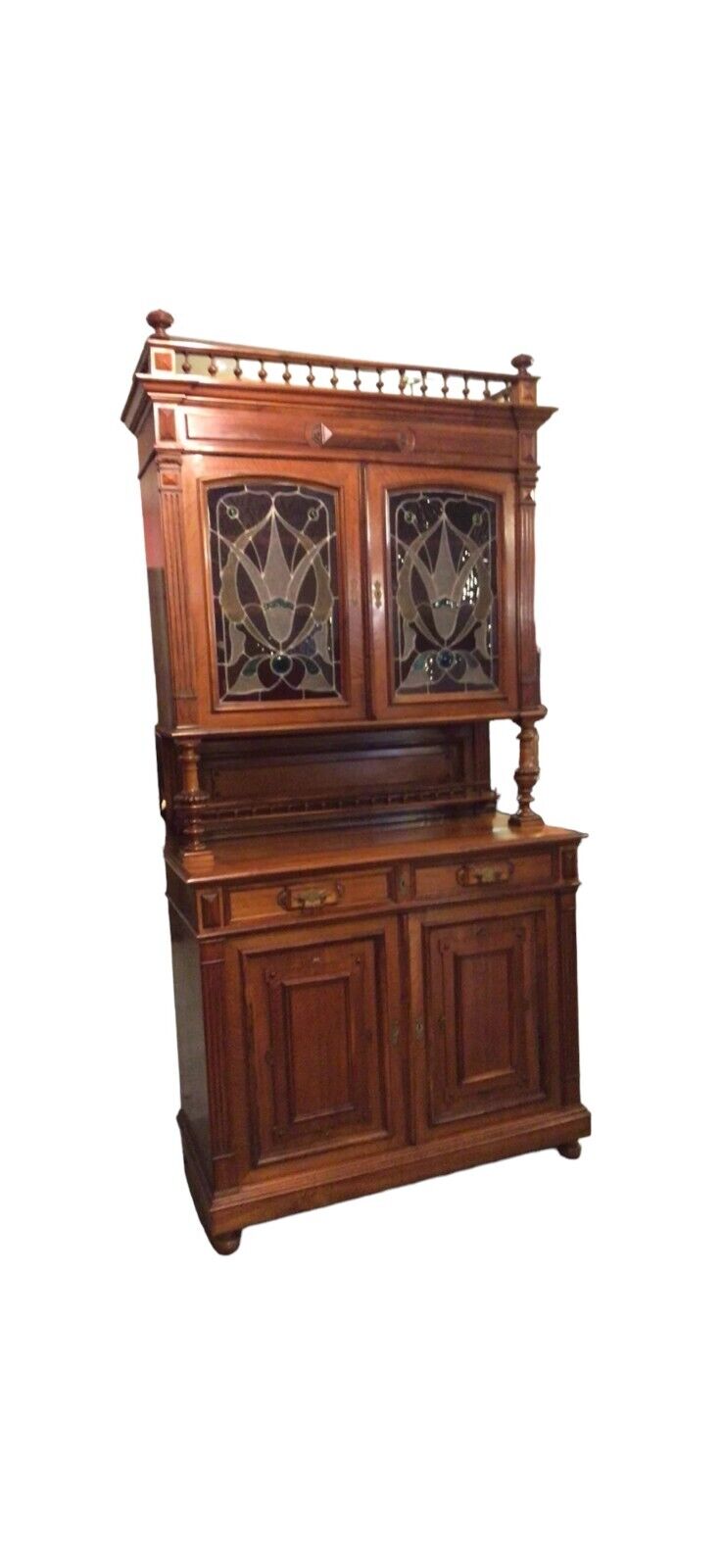 French Victorian walnut stained glass cupboard from 1880s