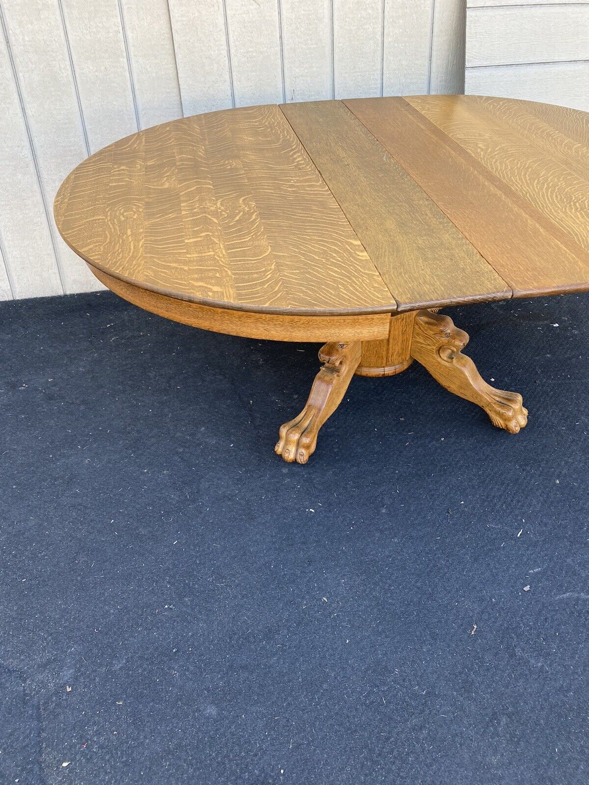 Victorian Oak Dining Table with Two Leaf Extensions