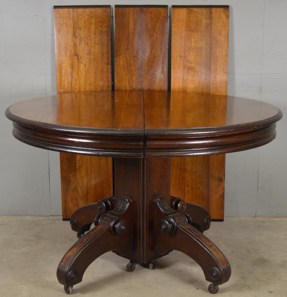 Victorian Round Walnut Banquet Table with 3 Leaves