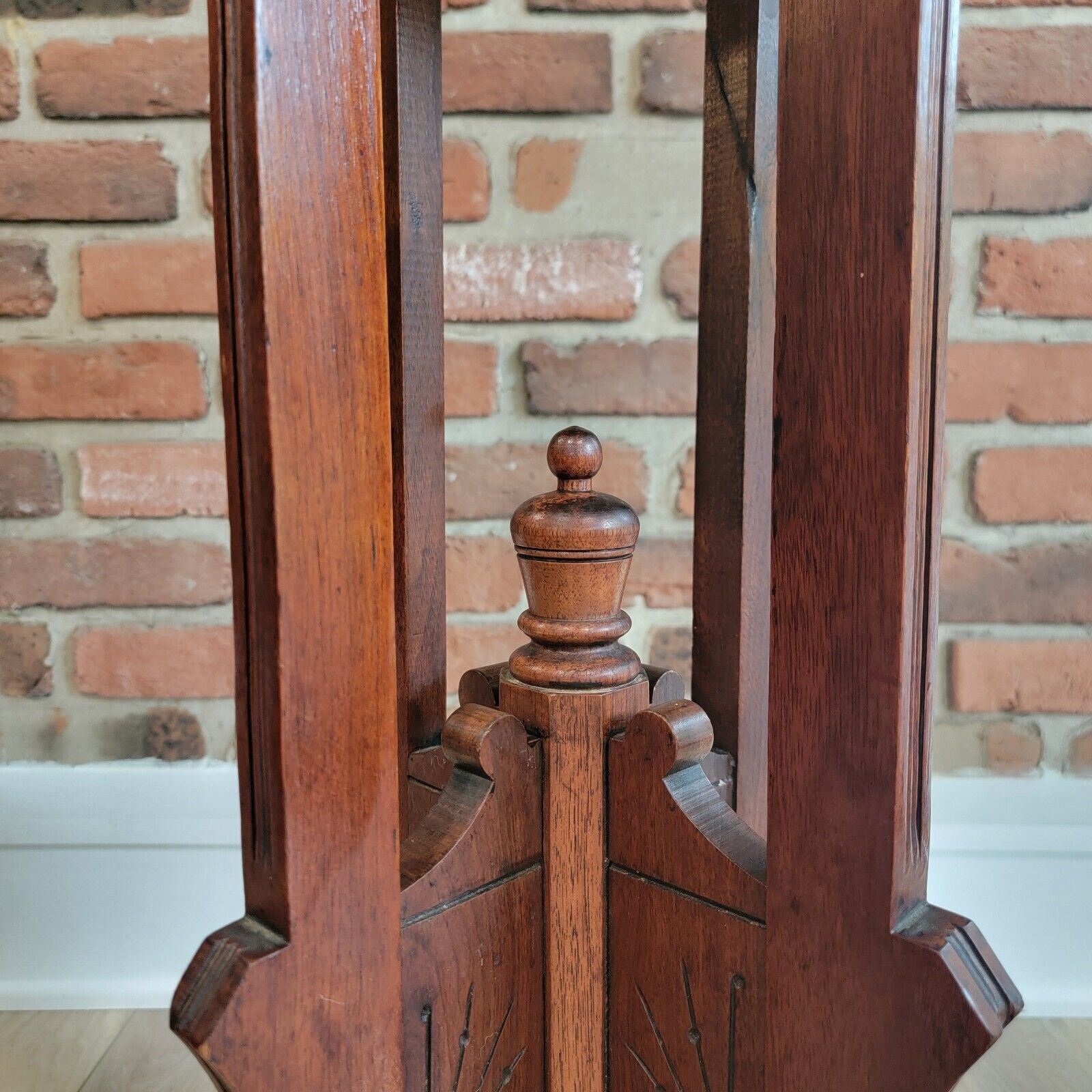 Victorian White Marble and Walnut Parlor Table - 29