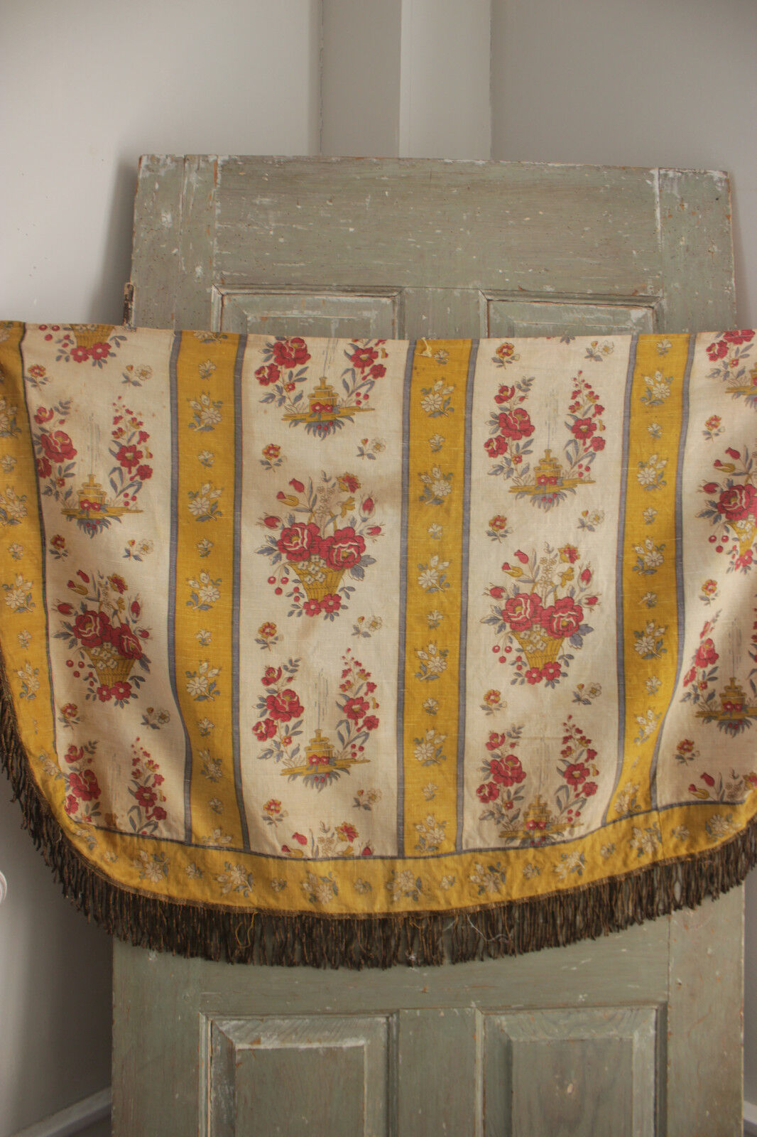 French floral linen basket with metallic fringe trim