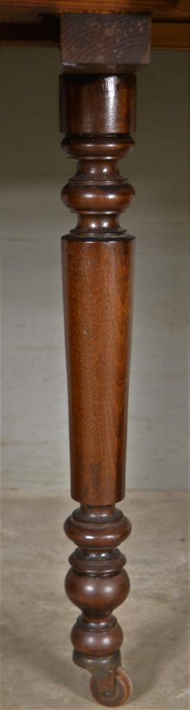 Victorian Round Walnut Banquet Table with 3 Leaves