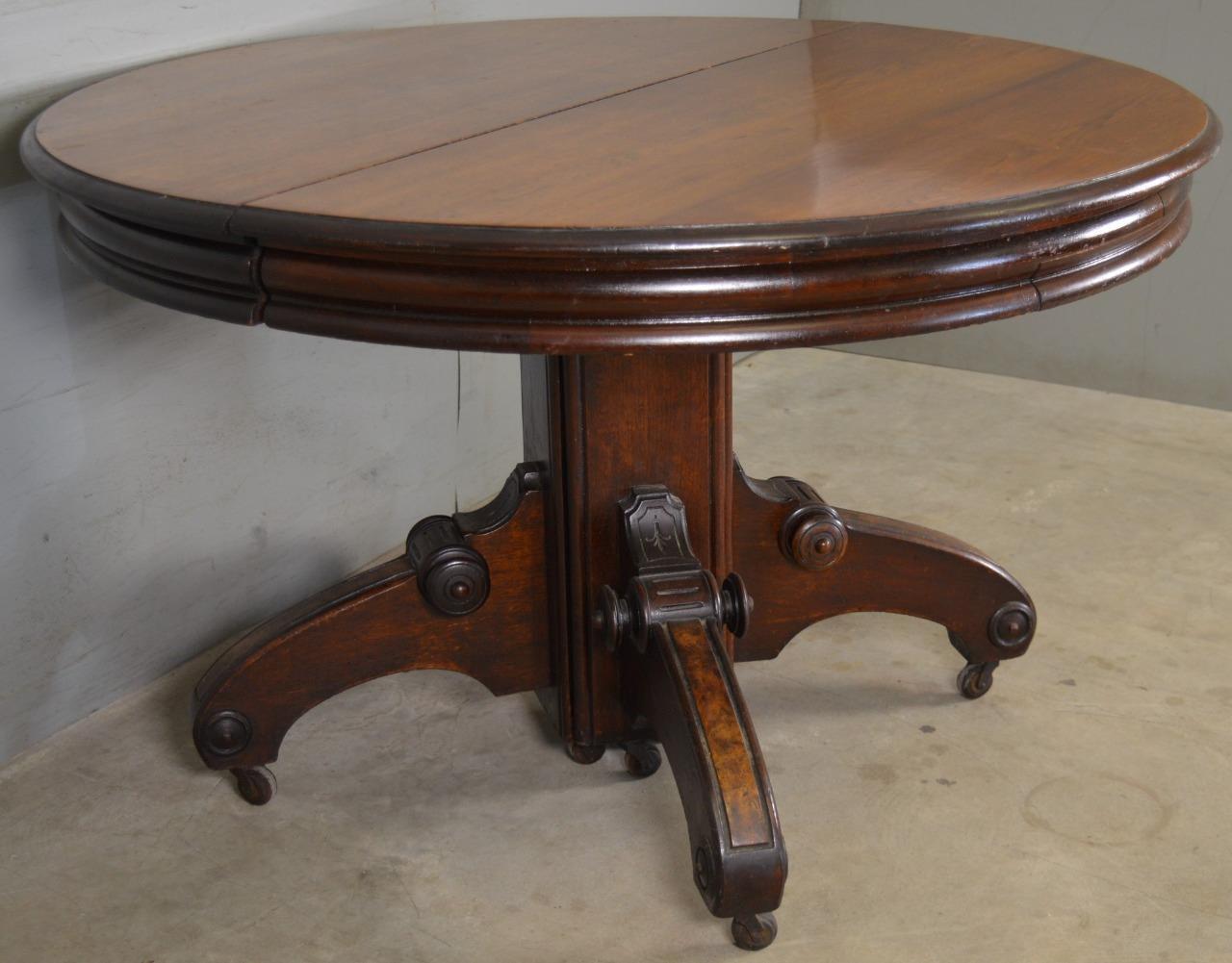 Victorian Round Walnut Banquet Table with 3 Leaves