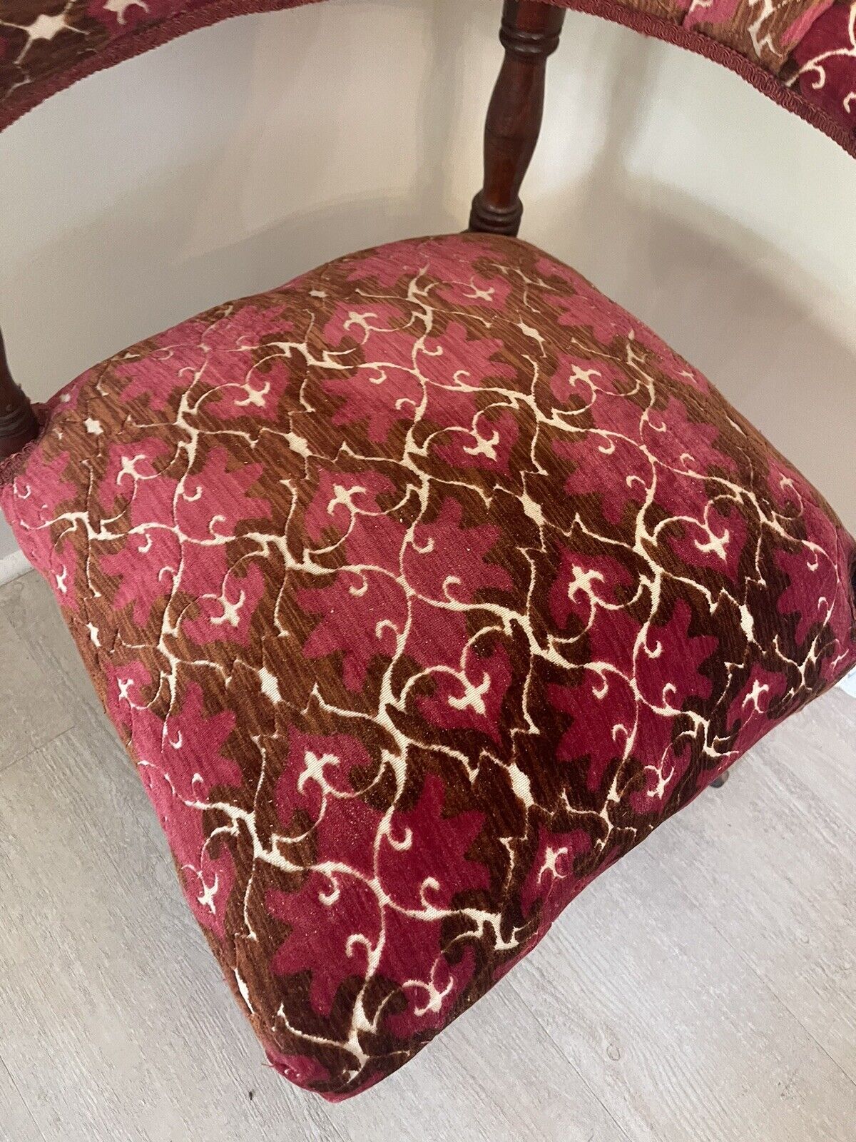 Victorian Corner Chair