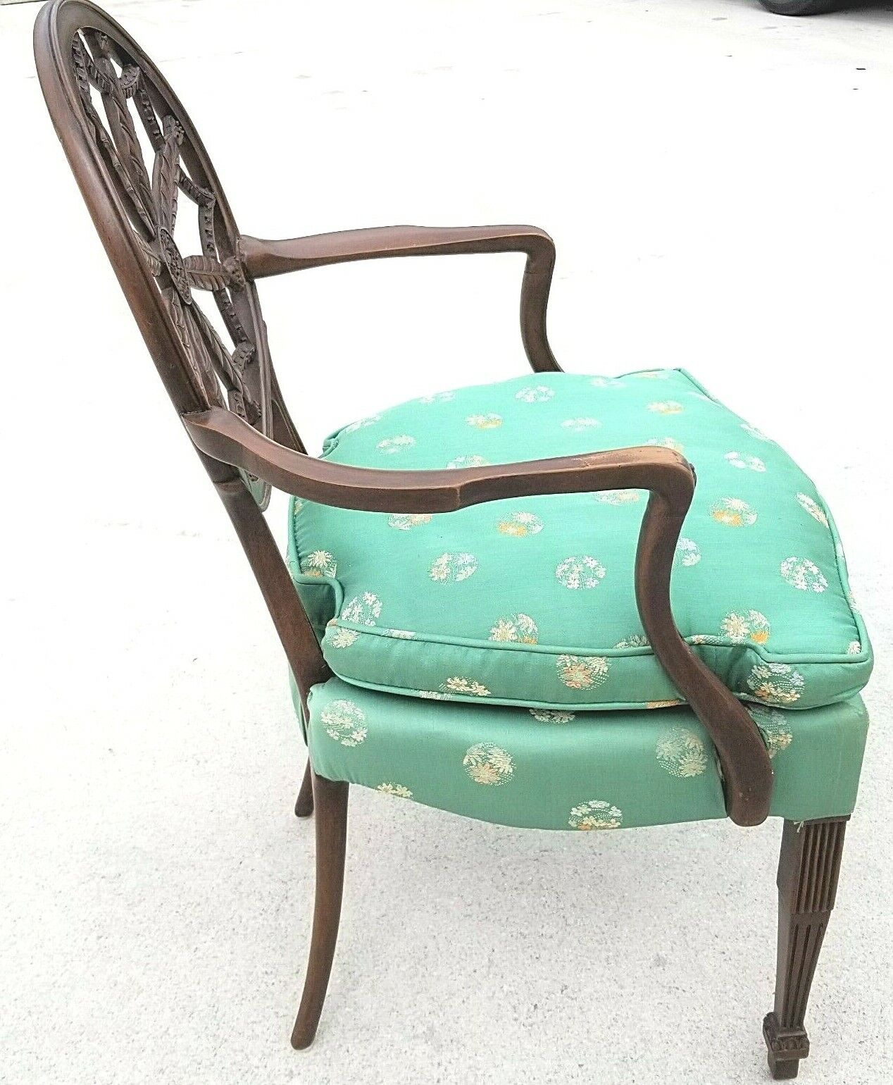 Georgian Mahogany Hepplewhite Armchair in Robert Adam Style