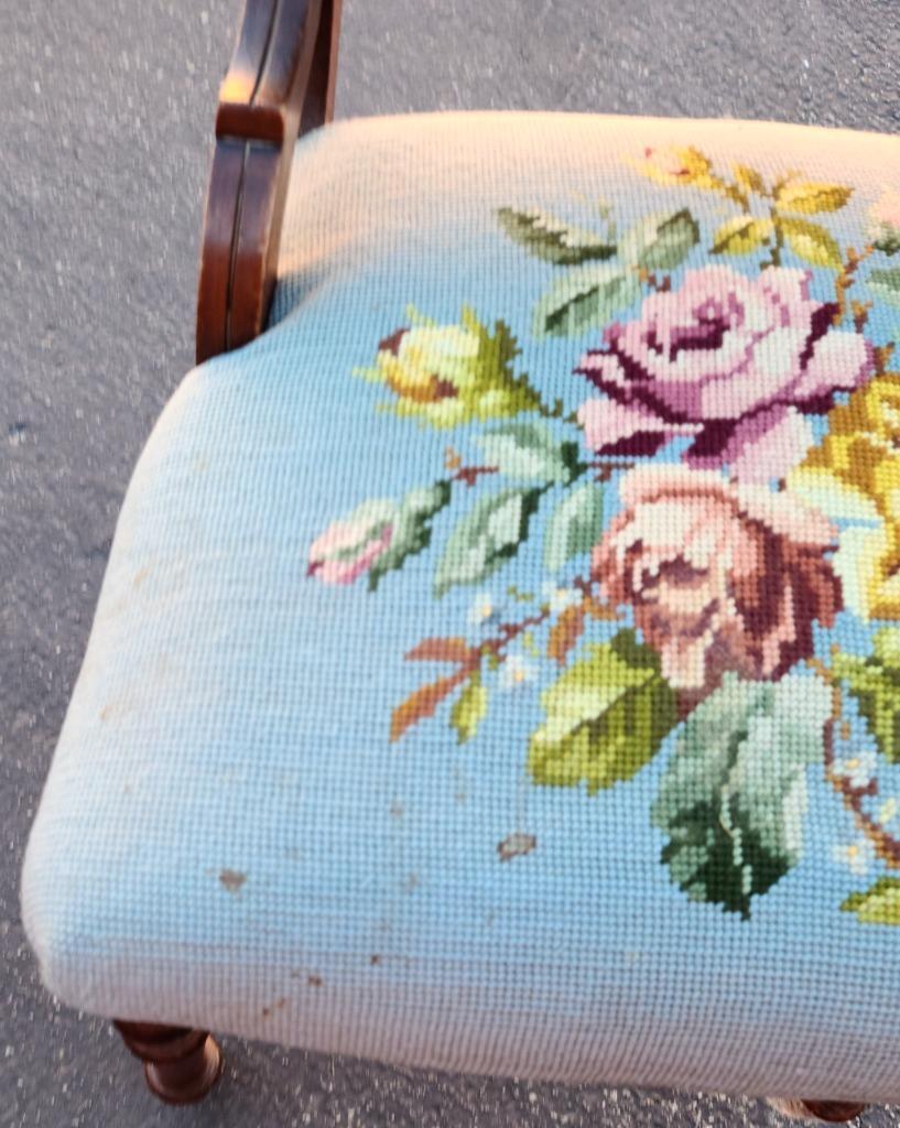 Elegant Vintage Wooden Side Chair with Exquisite Carvings