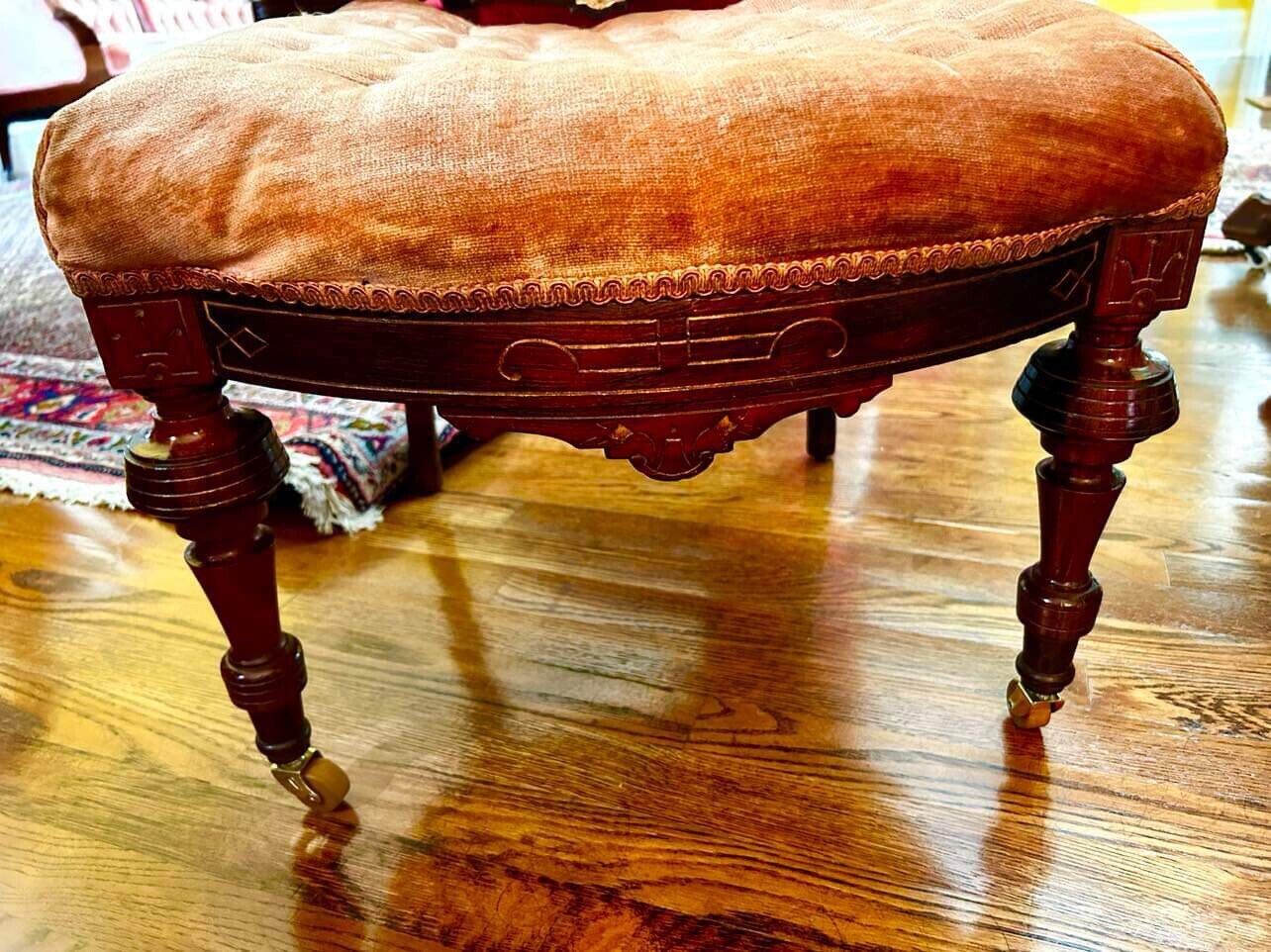 Victorian Renaissance Revival Rosewood (or Walnut) Chair