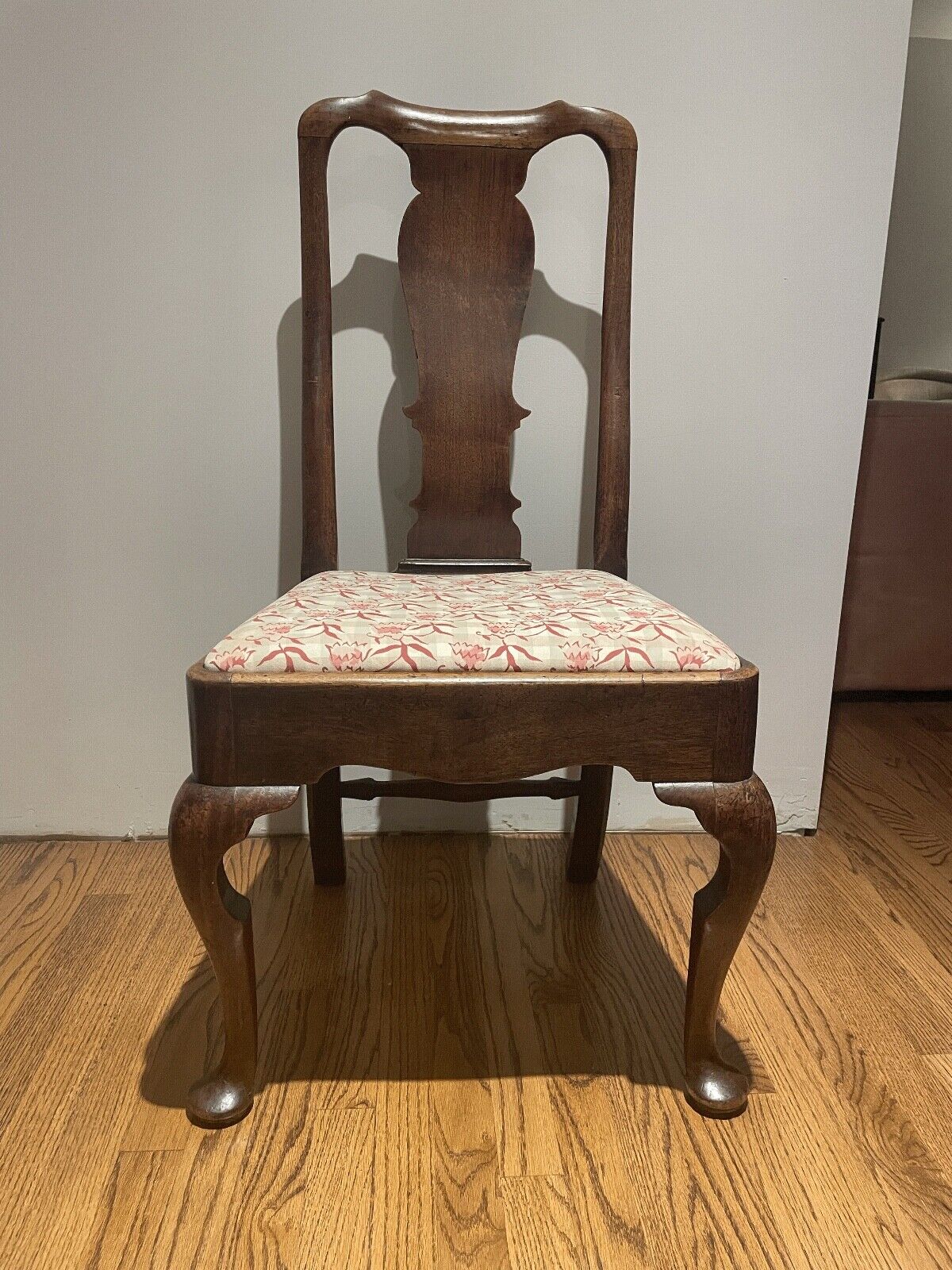 Set of 4 Queen Anne Chairs - 1700s American