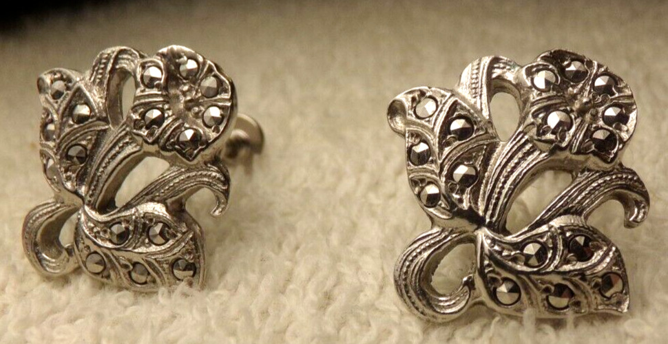 ANTIQUE VICTORIAN 1900'S SILVER RHODIUM PL. MARCASITE LILY SCREWBACK EARRINGS