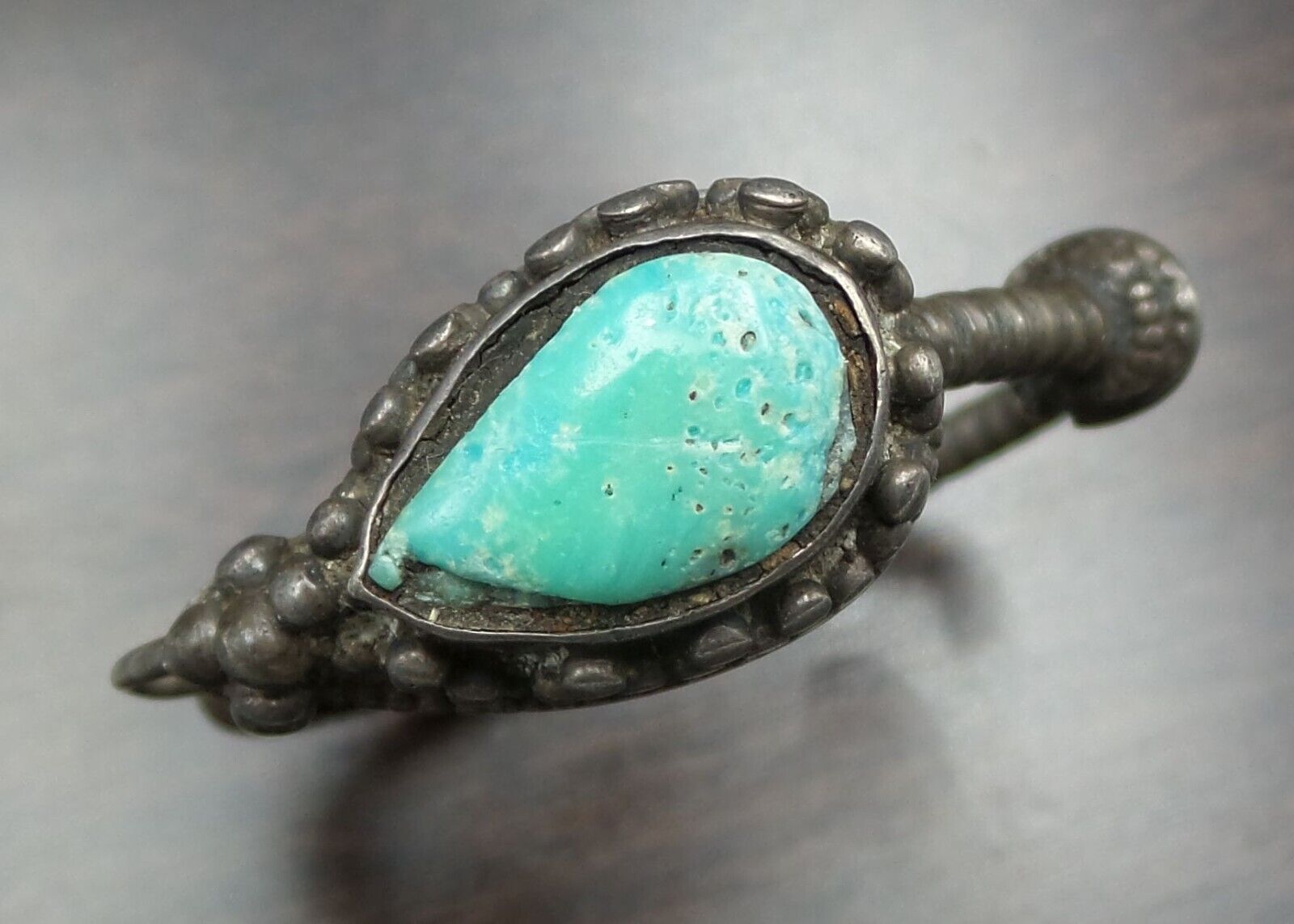 Beautiful Antique 1900s Tibetan/Himalayan Silver & Turquoise Earring