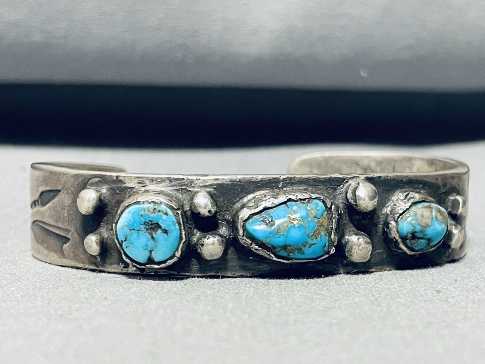 LATE 1800s / EARLY 1900'S INGOT SILVER VINTAGE MORENCI TURQUOISE NAVAJO BRACELET