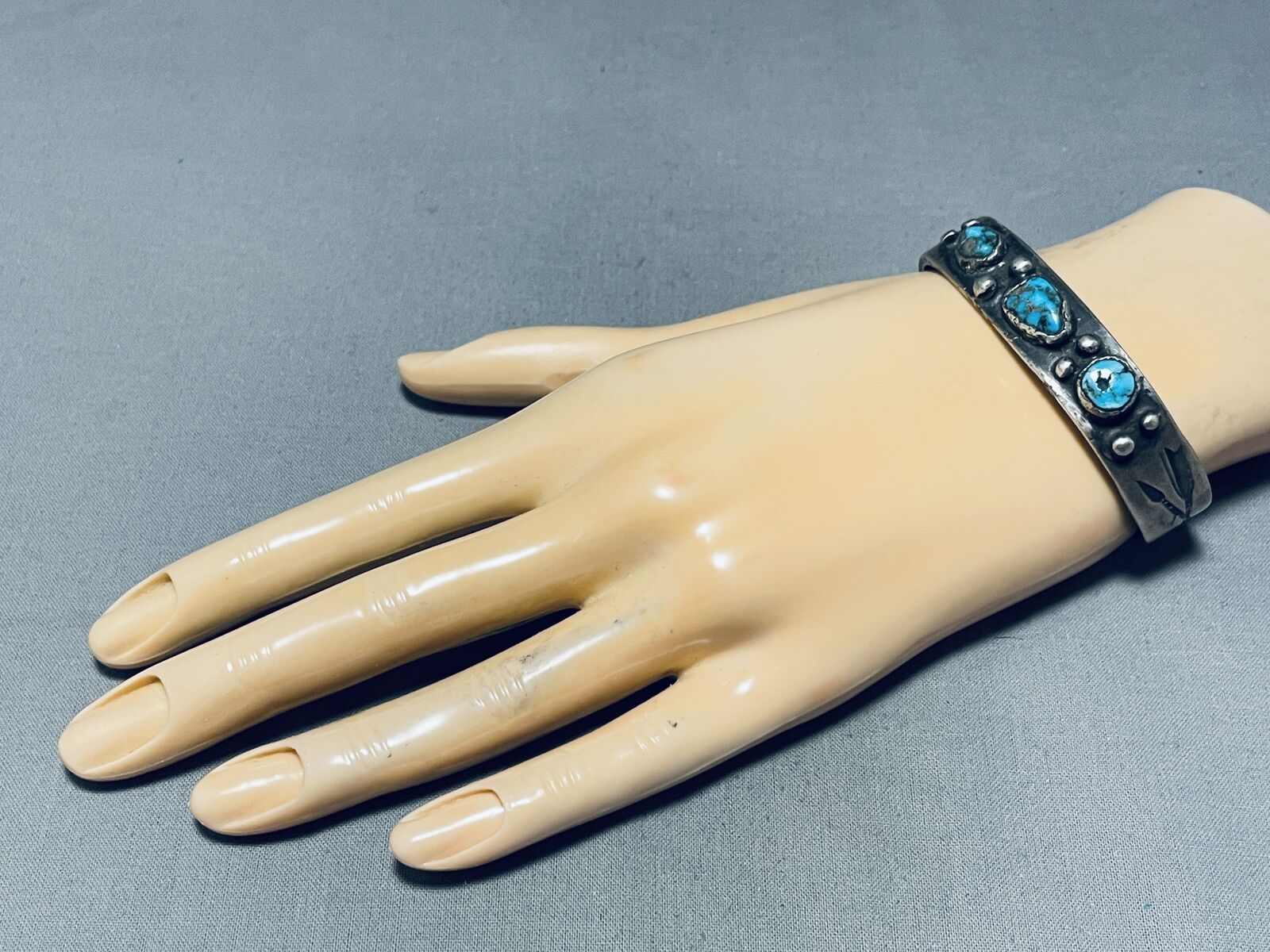 LATE 1800s / EARLY 1900'S INGOT SILVER VINTAGE MORENCI TURQUOISE NAVAJO BRACELET