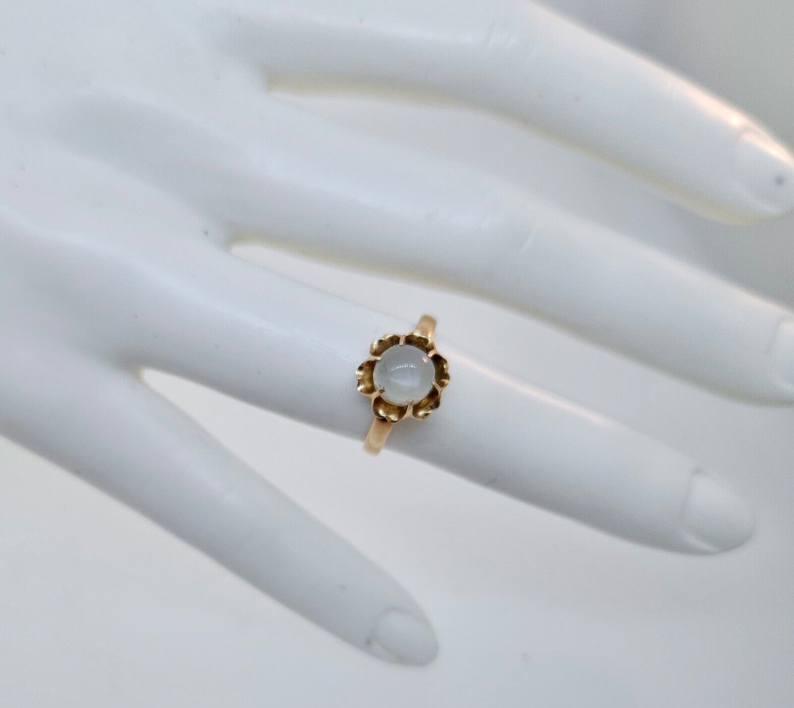 Antique Victorian 1800's 10k Rose Gold Moonstone Ring