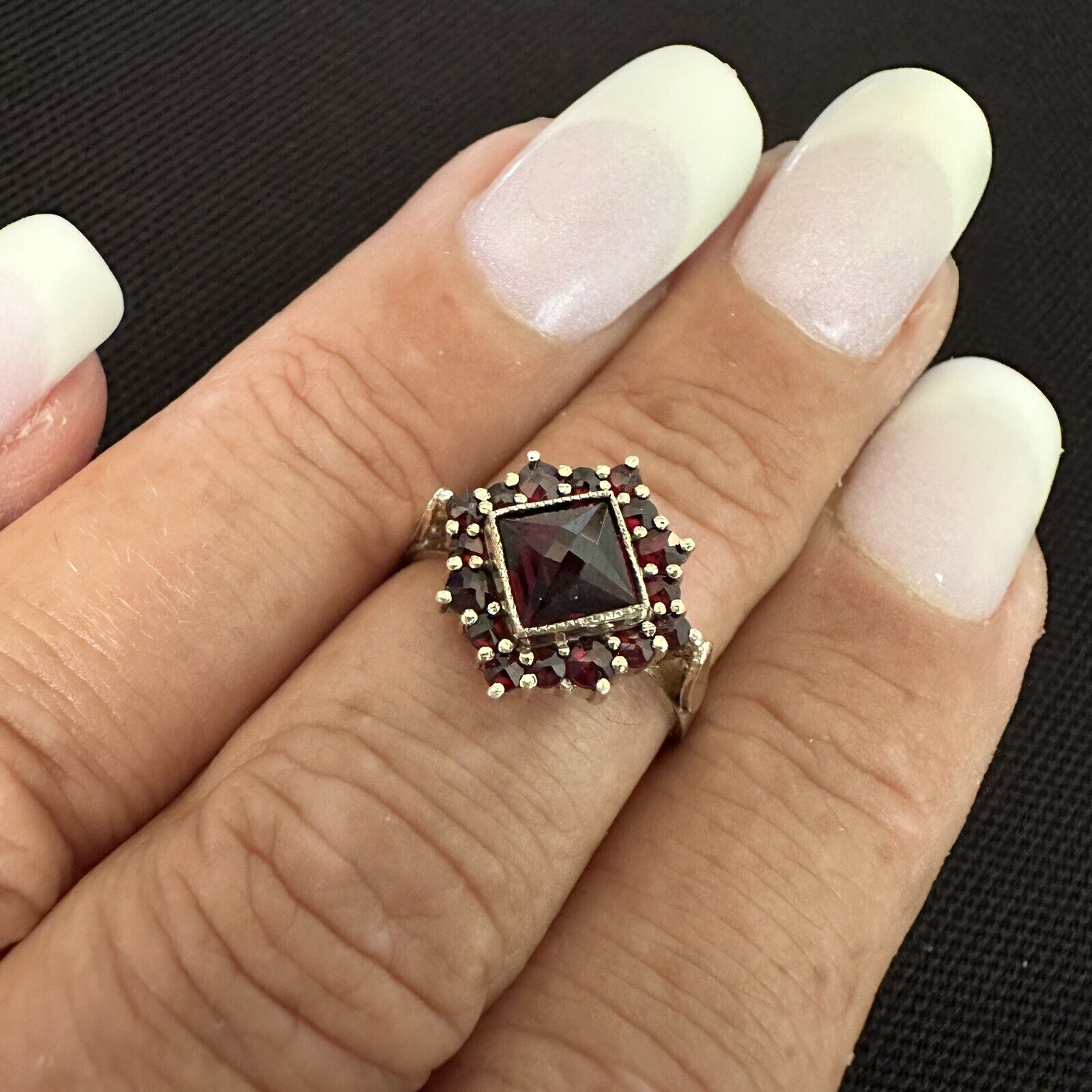 STUNNING ANTIQUE 1800’s ESTATE STERLING SILVER VERMEIL ROSE CUT GARNET RING 6.5