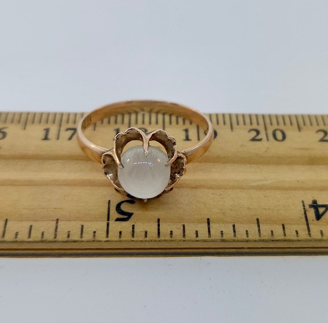 Antique Victorian 1800's 10k Rose Gold Moonstone Ring
