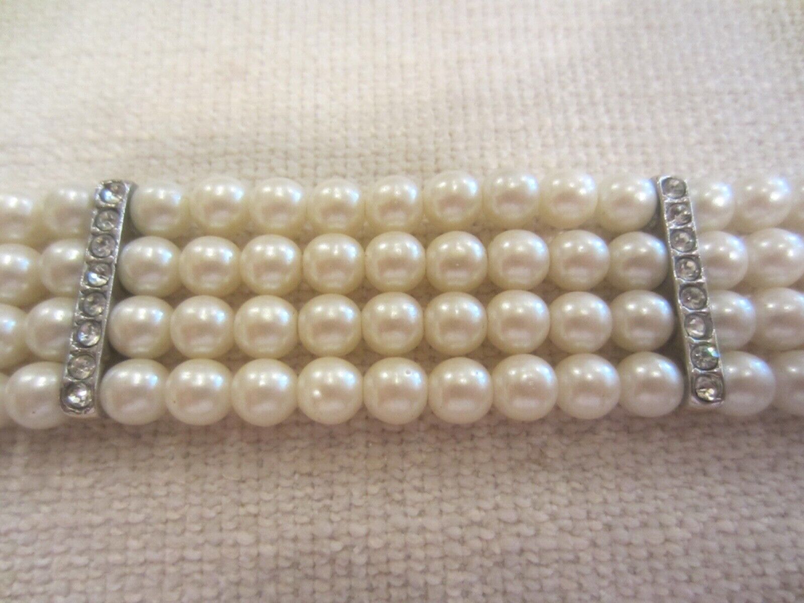 Vintage 4 strand pearl bracelet with rhinestones. 1900s Mid century