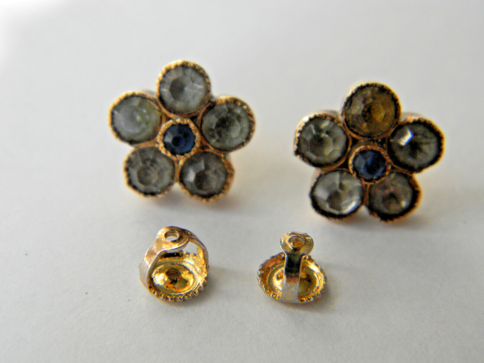 Antique 1800s 14K Yellow Gold Simulated Sapphire Floral 11mm Screw Back Earrings