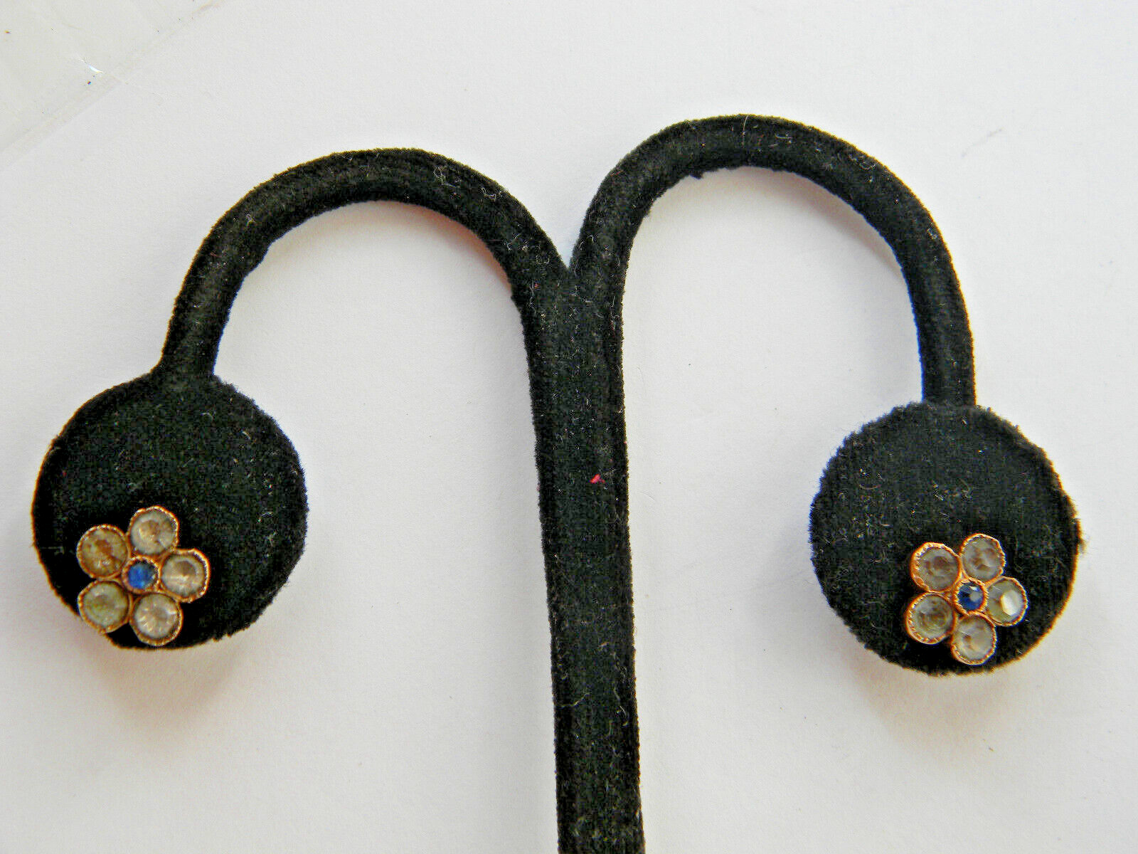 Antique 1800s 14K Yellow Gold Simulated Sapphire Floral 11mm Screw Back Earrings