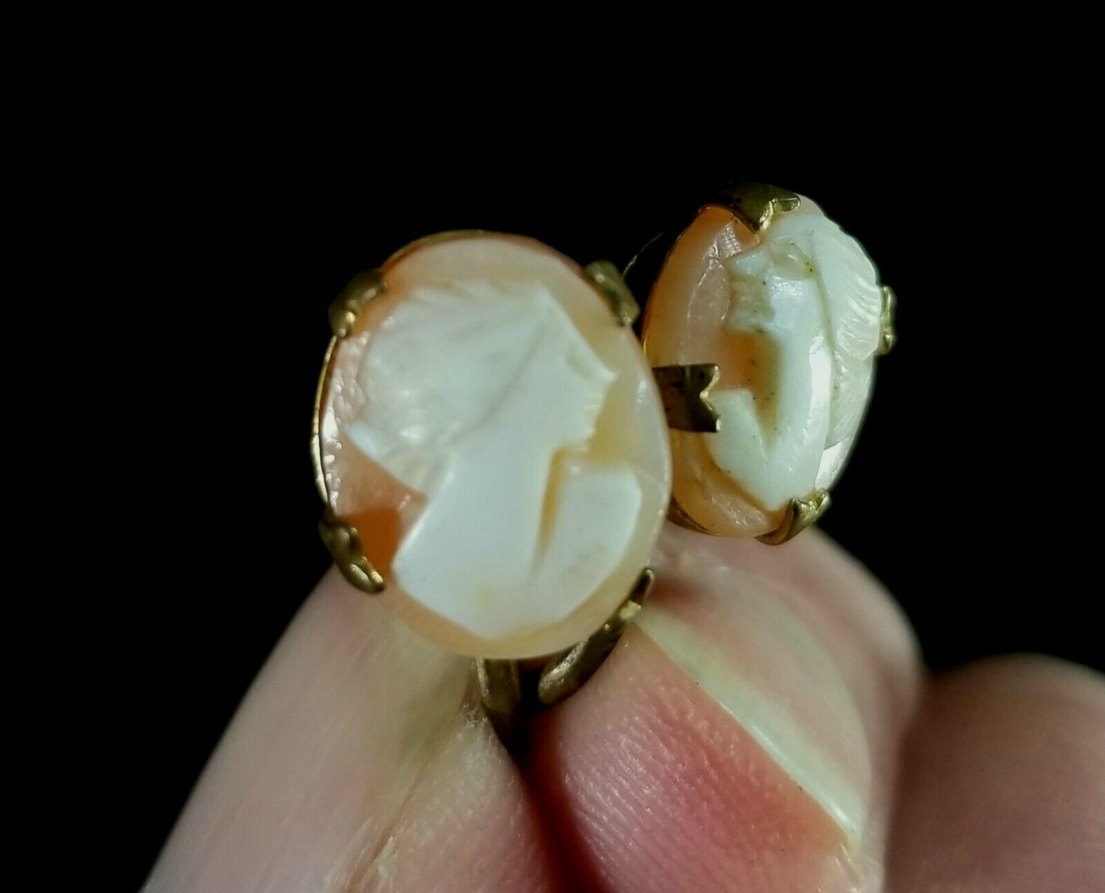 Antique Early 1900s Woman Portrait Shell Cameo On Pink Screw Back Earrings EXC