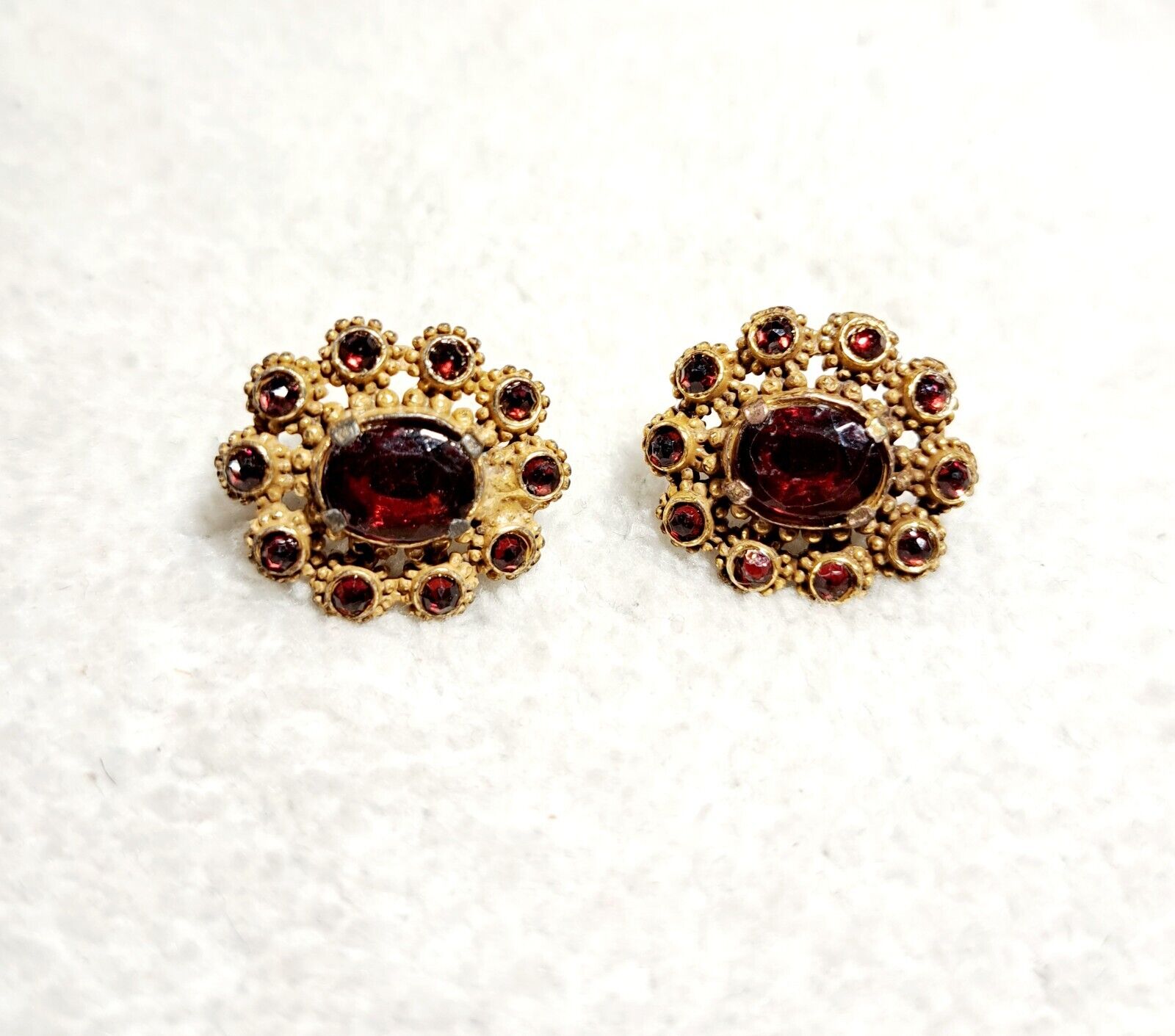 ** Early 1900's Victorian Bohemian Garnet Screw Back Earrings **