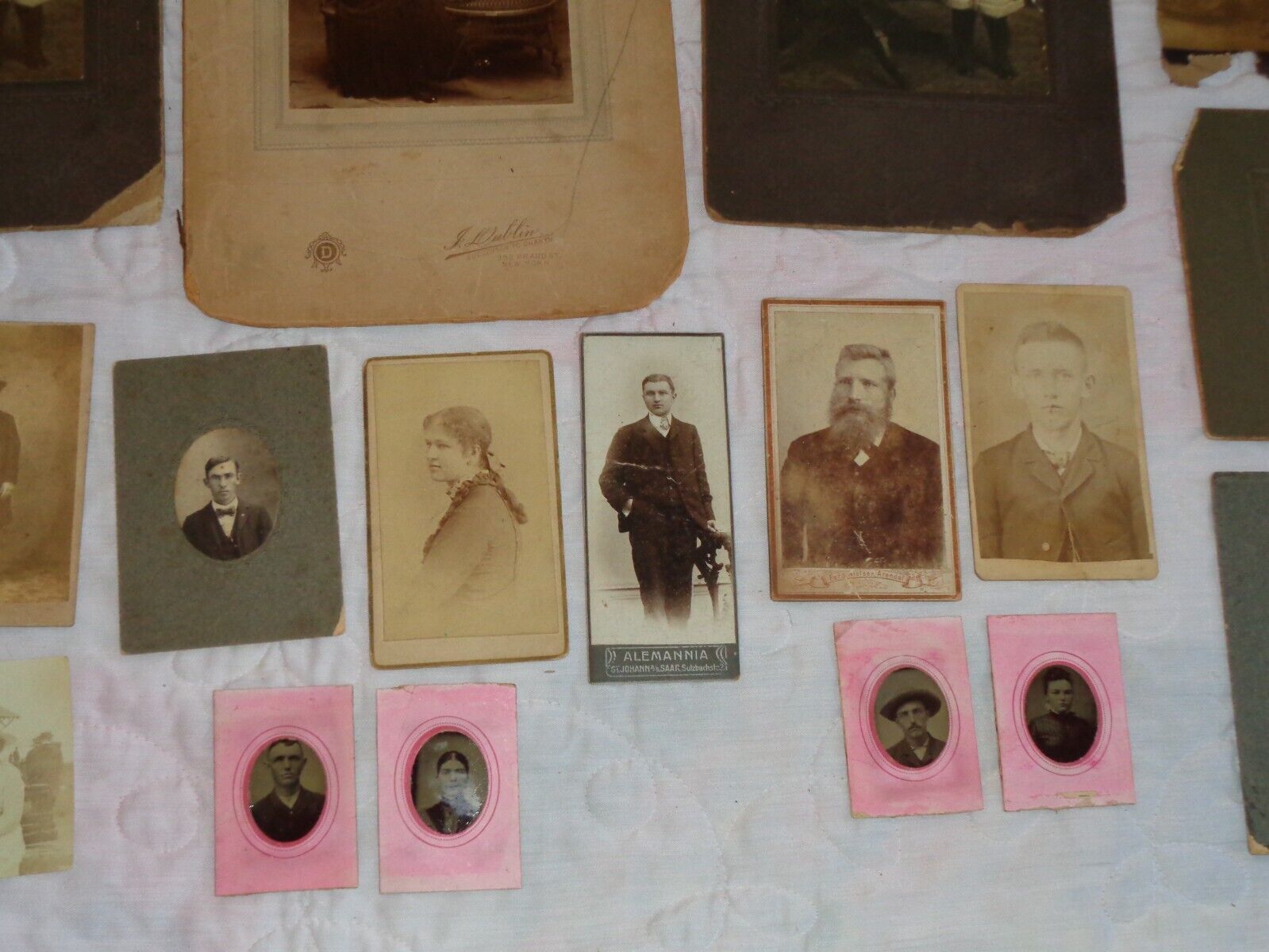 Photograph Collection Antique Late 1800s Early 1900s Portraits People Children