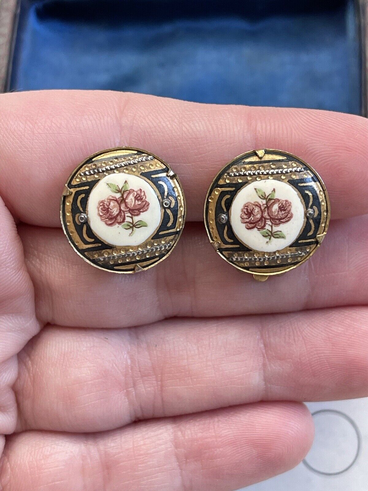 Antique earrings Flower Gold Plated Vintage 1900s-10s hand painting Very Rare 🥰