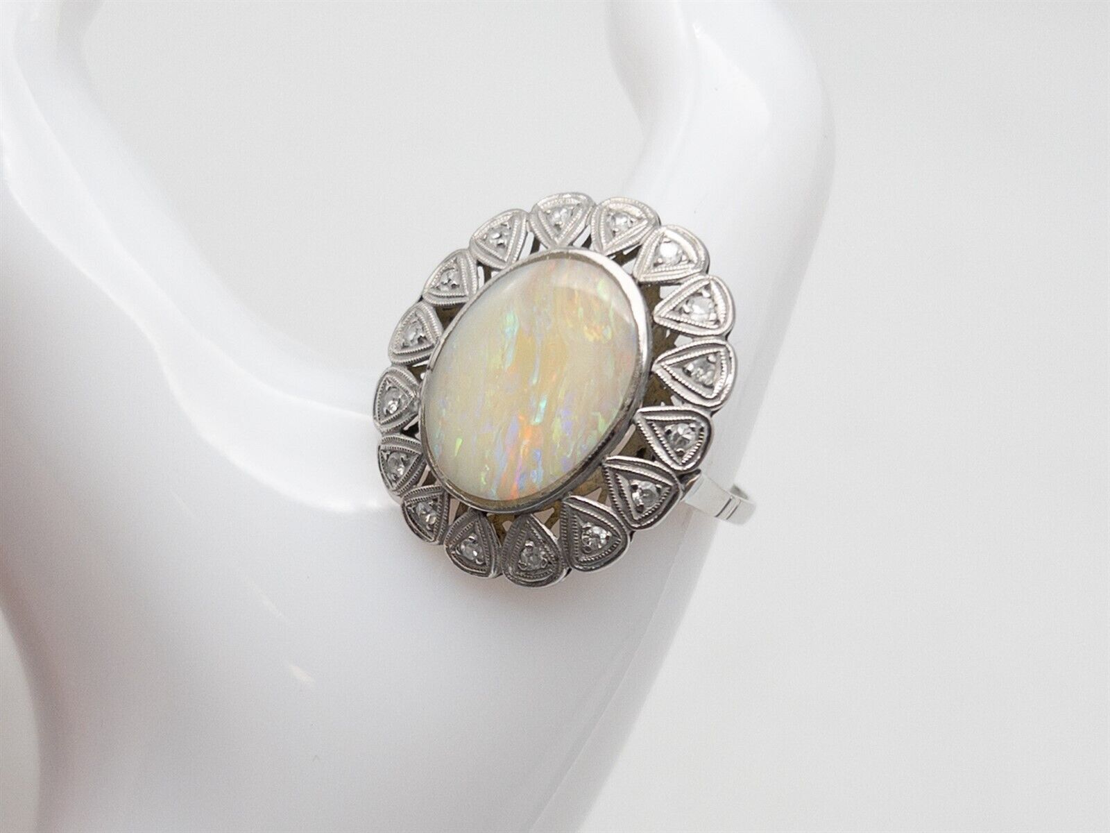 Antique 1900s $6000 4.50ct Lighting Ridge OPAL Diamond Platinum HALO Ring 7g