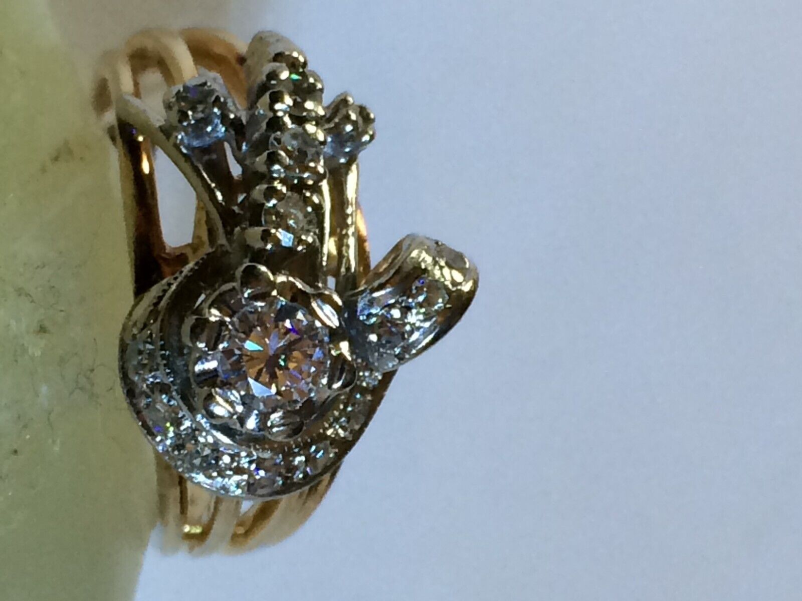 Ladies 14K yellow Gold Diamond Bridal set with white Gold illusion head contain.
