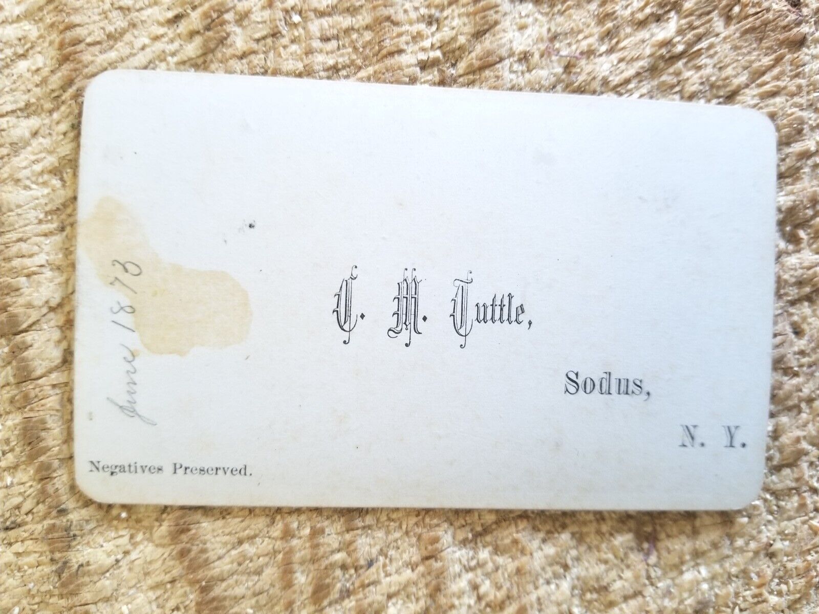 YOUNG LADY WITH EARINGS,SODUS,NY.VTG 1800'S MINIATURE POCKET SIZE PHOTO*MCP7